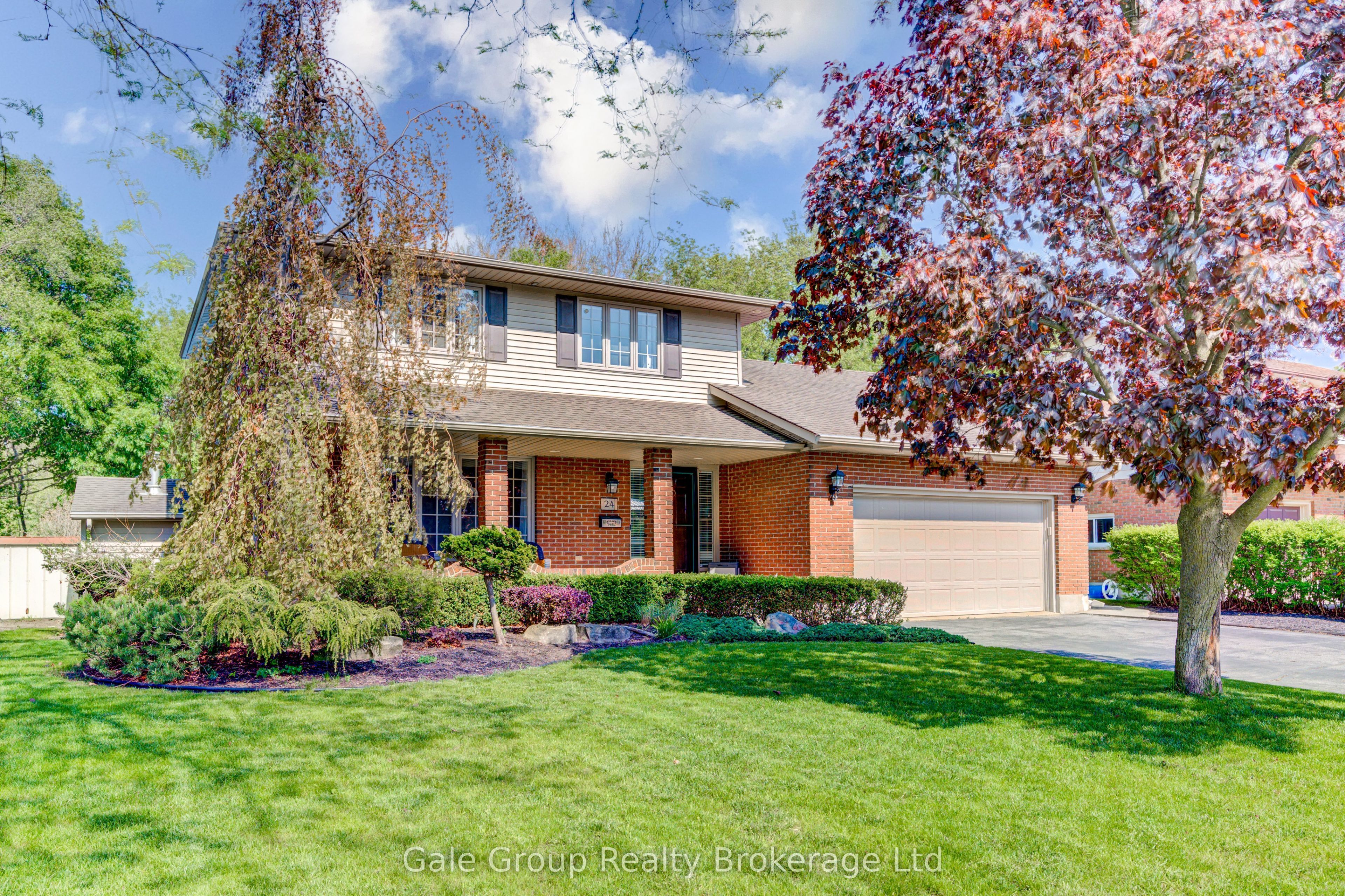 24 Van Norman Drive, Tillsonburg, ON N4G 4S2 photo 2