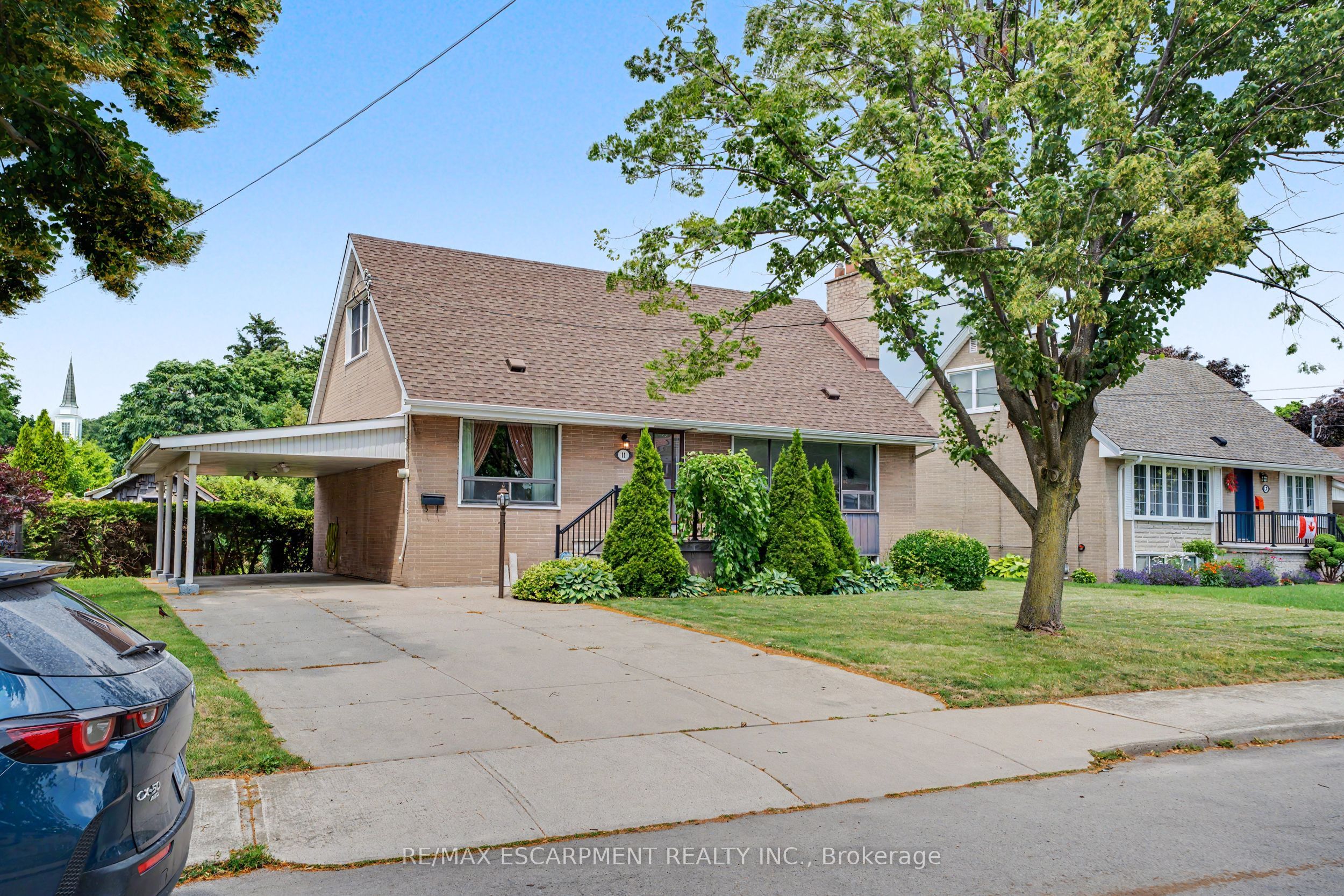 11 Marshall Avenue, Hamilton, ON L8T 1W9 photo 3