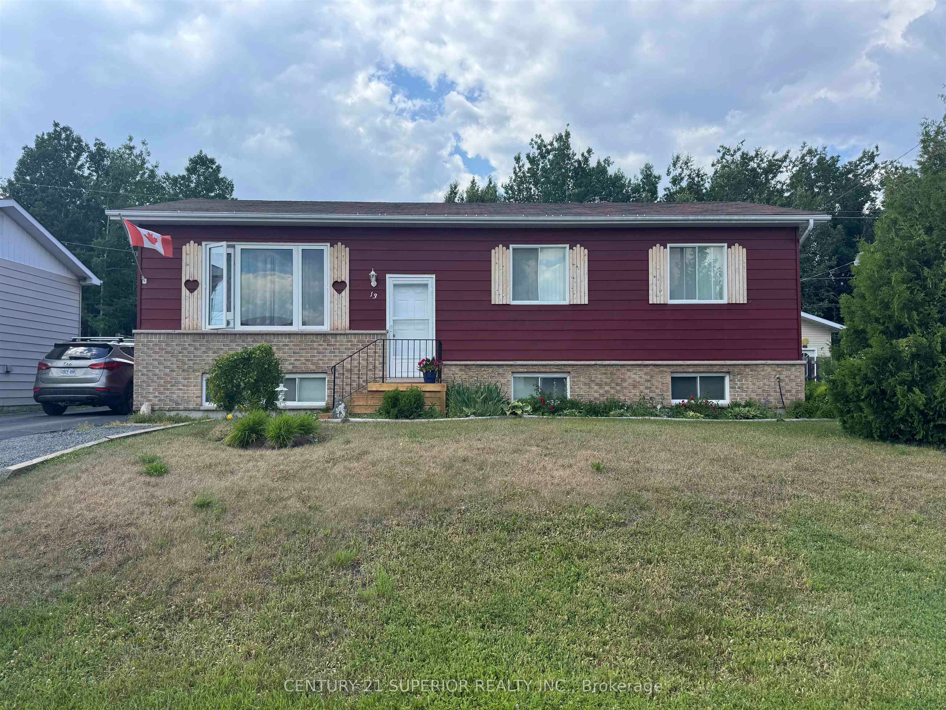13 Moose Drive, Manitouwadge, ON P0T 2C0