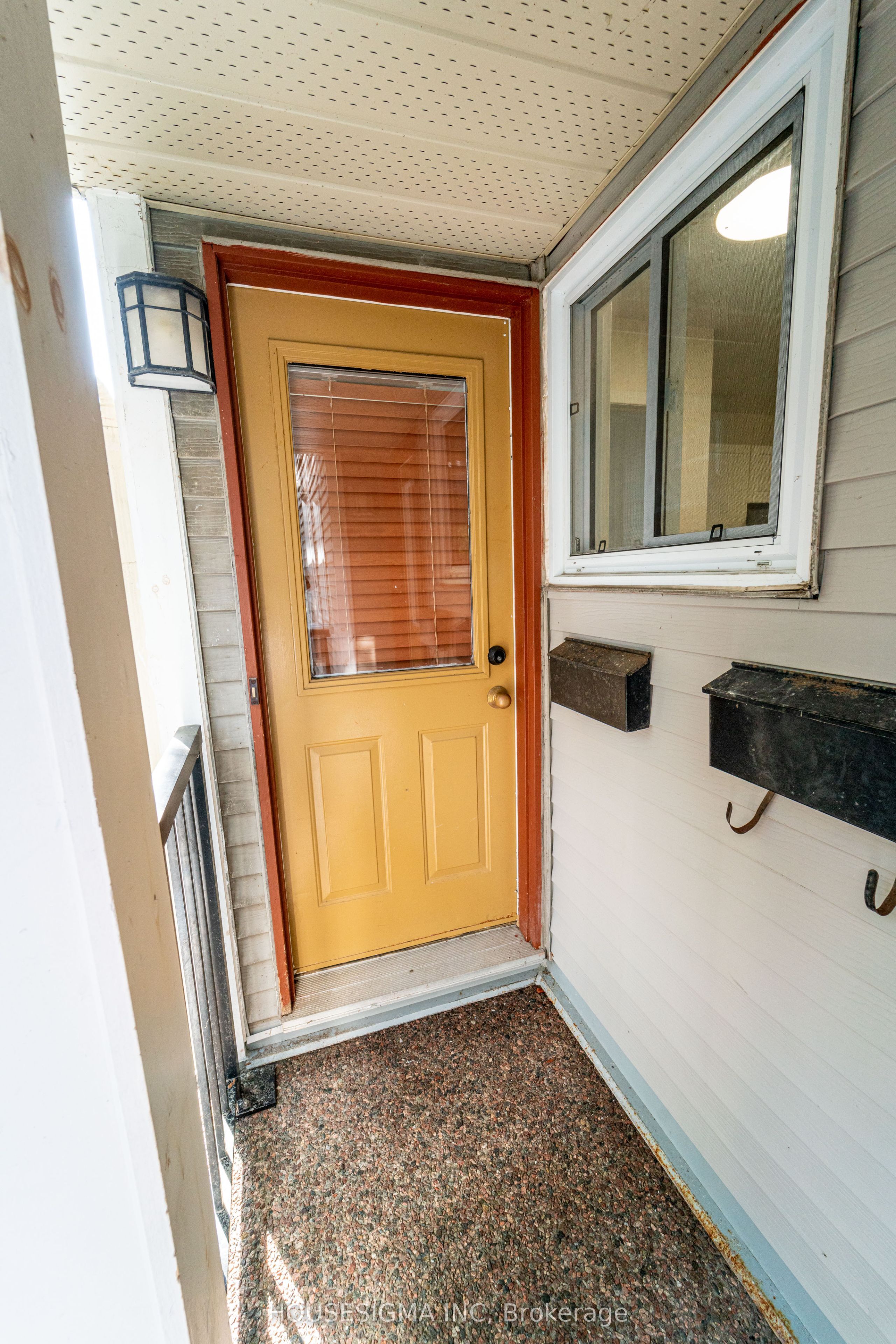 106 Tanguay Court, Kanata, ON K2L 3X8 photo 4
