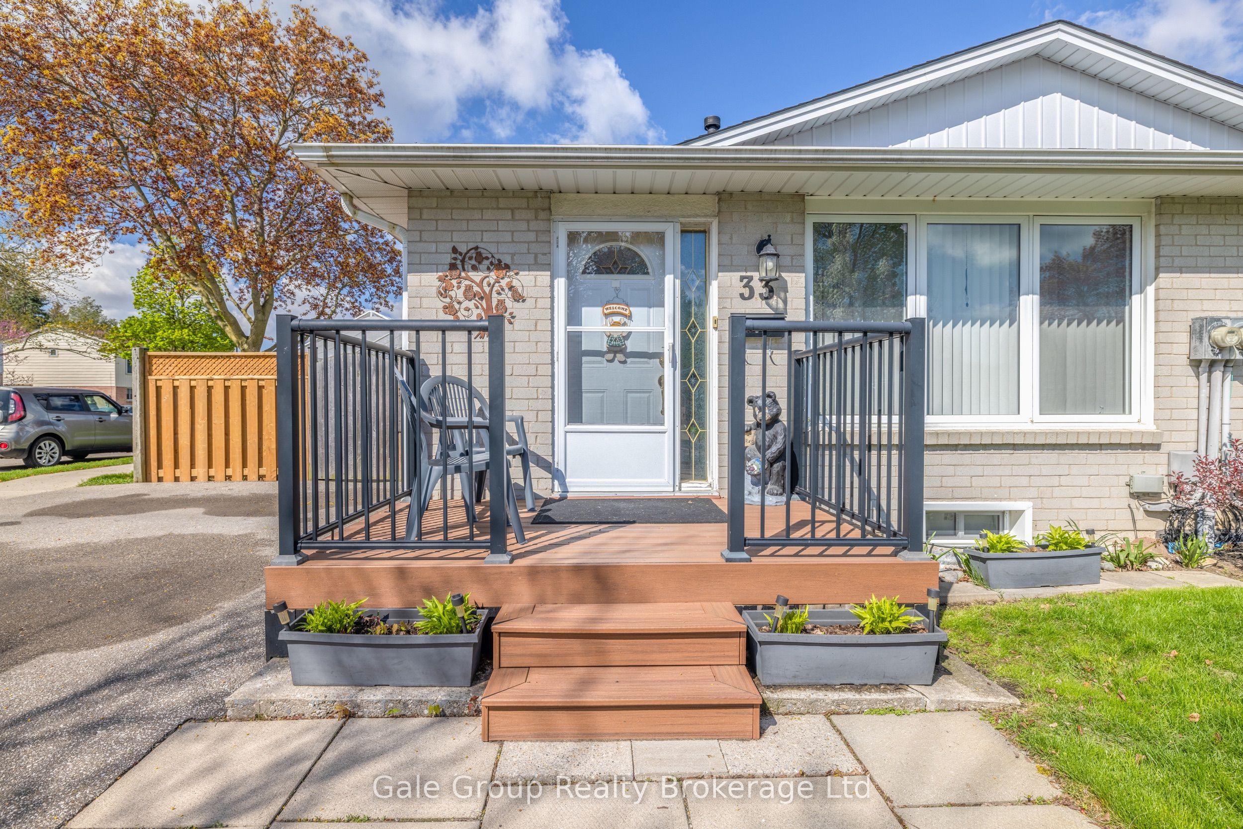 33 Inverness Street, Brantford, ON N3V 1A9 photo 2