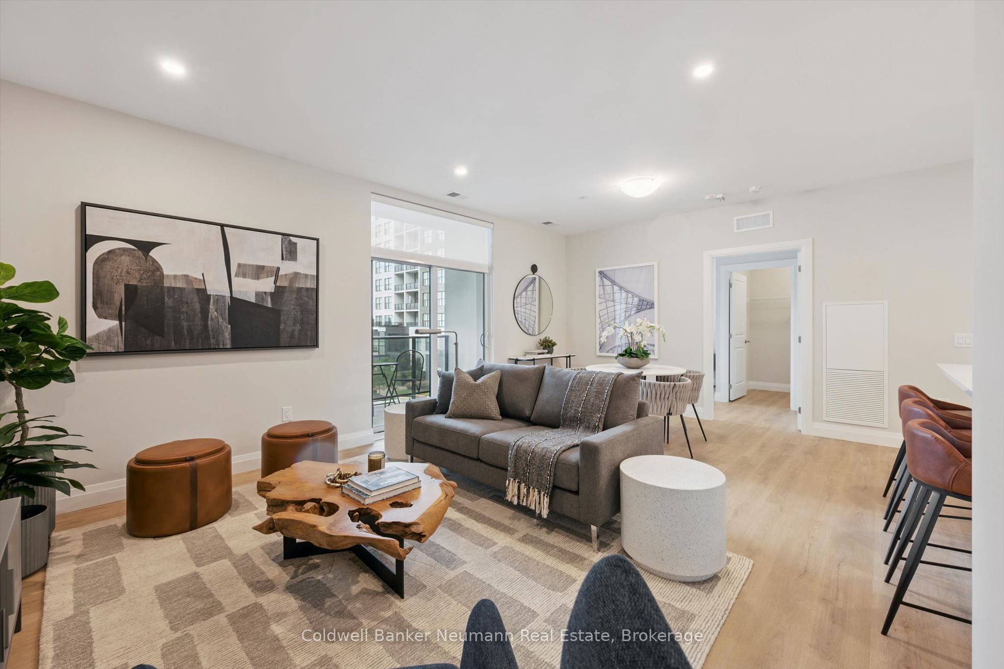 1882 Gordon Street 301, Guelph, ON N1L 0P6 photo 2