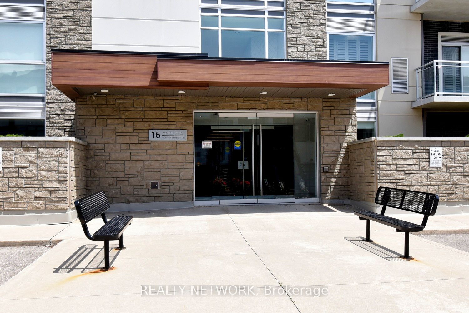 16 Markle Crescent 313, Hamilton, ON L9G 0H4 photo 2