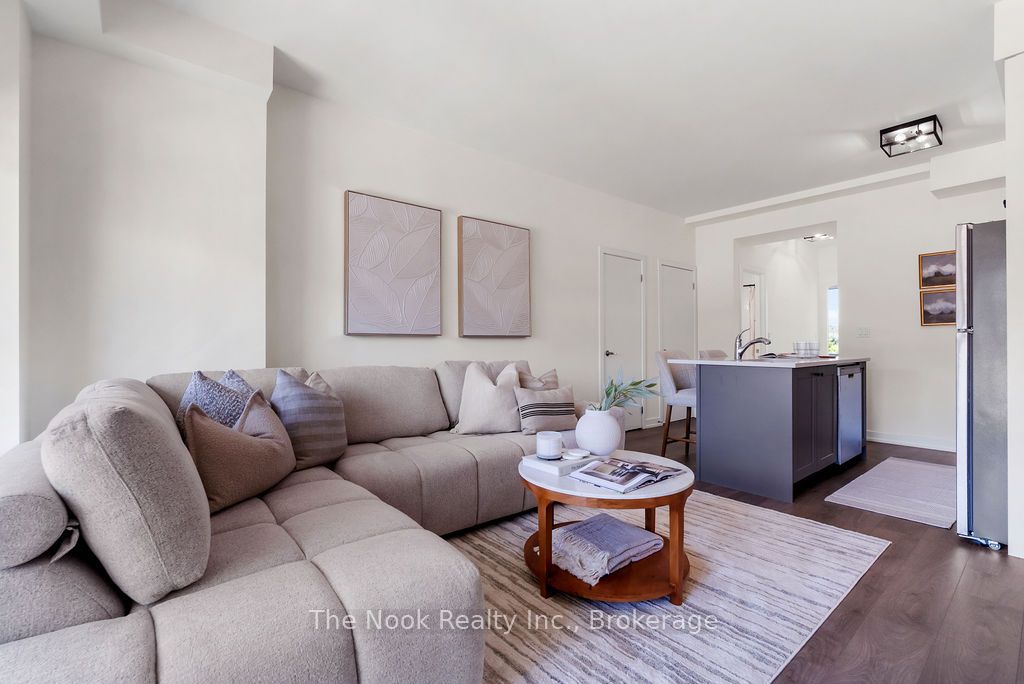 160 Densmore Road 702, Cobourg, ON K9A 0X8 photo 5