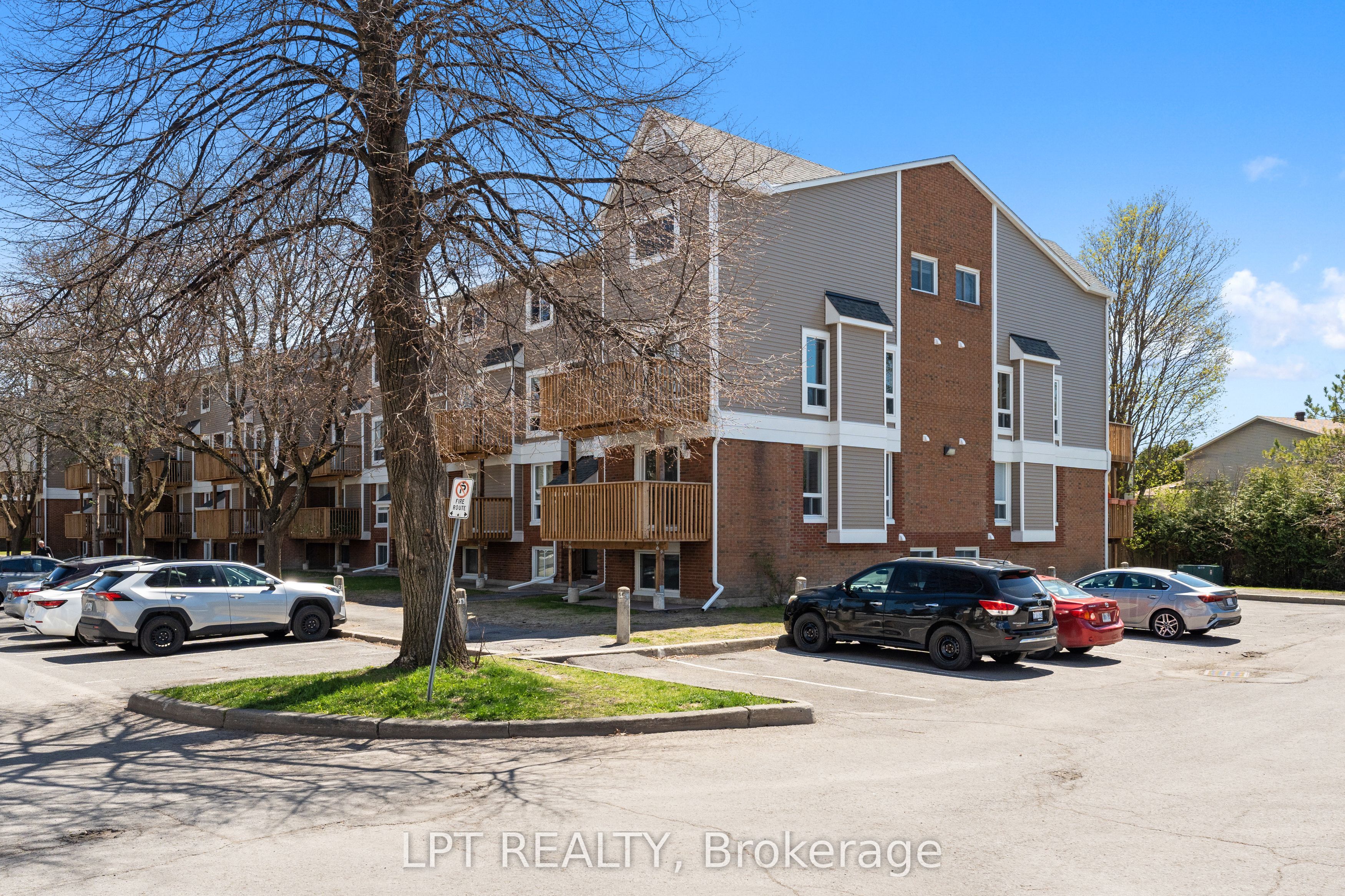 260 Fenerty Court 4, Kanata, ON K2L 3A7 photo 4