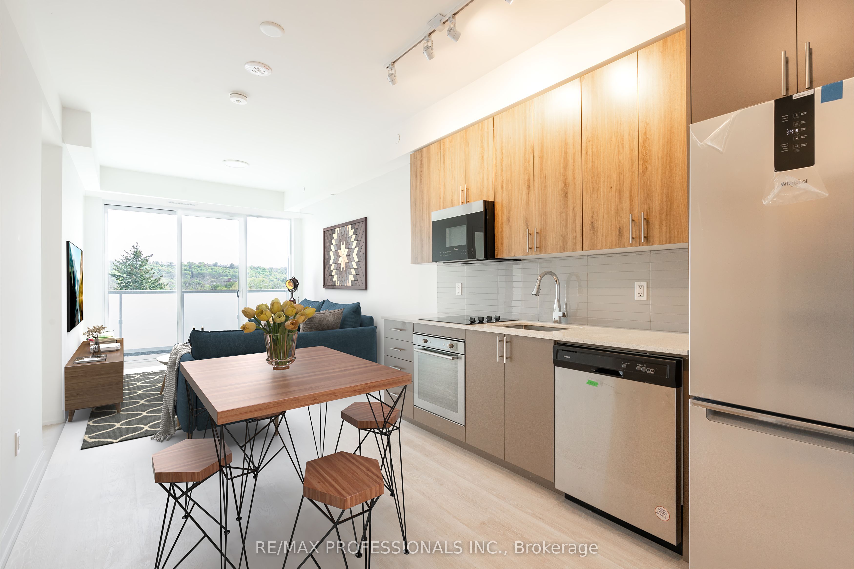 415 Main Street W 411, Hamilton, ON L8P 0C9