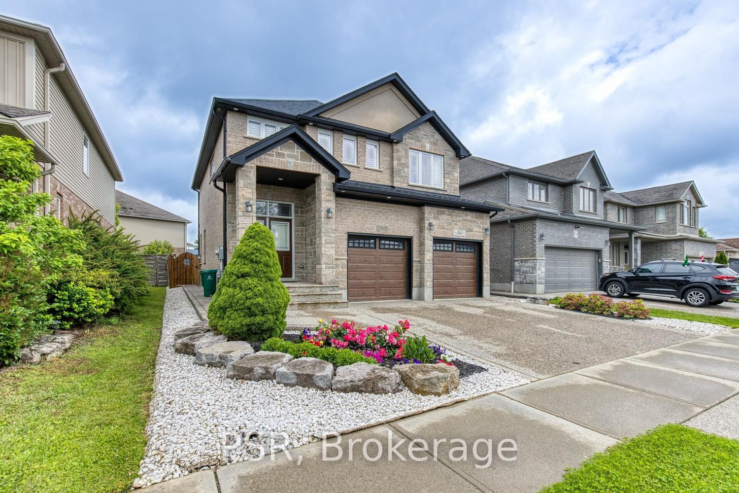 540 Landgren Court, Waterloo, ON N2A 4J7 photo 2