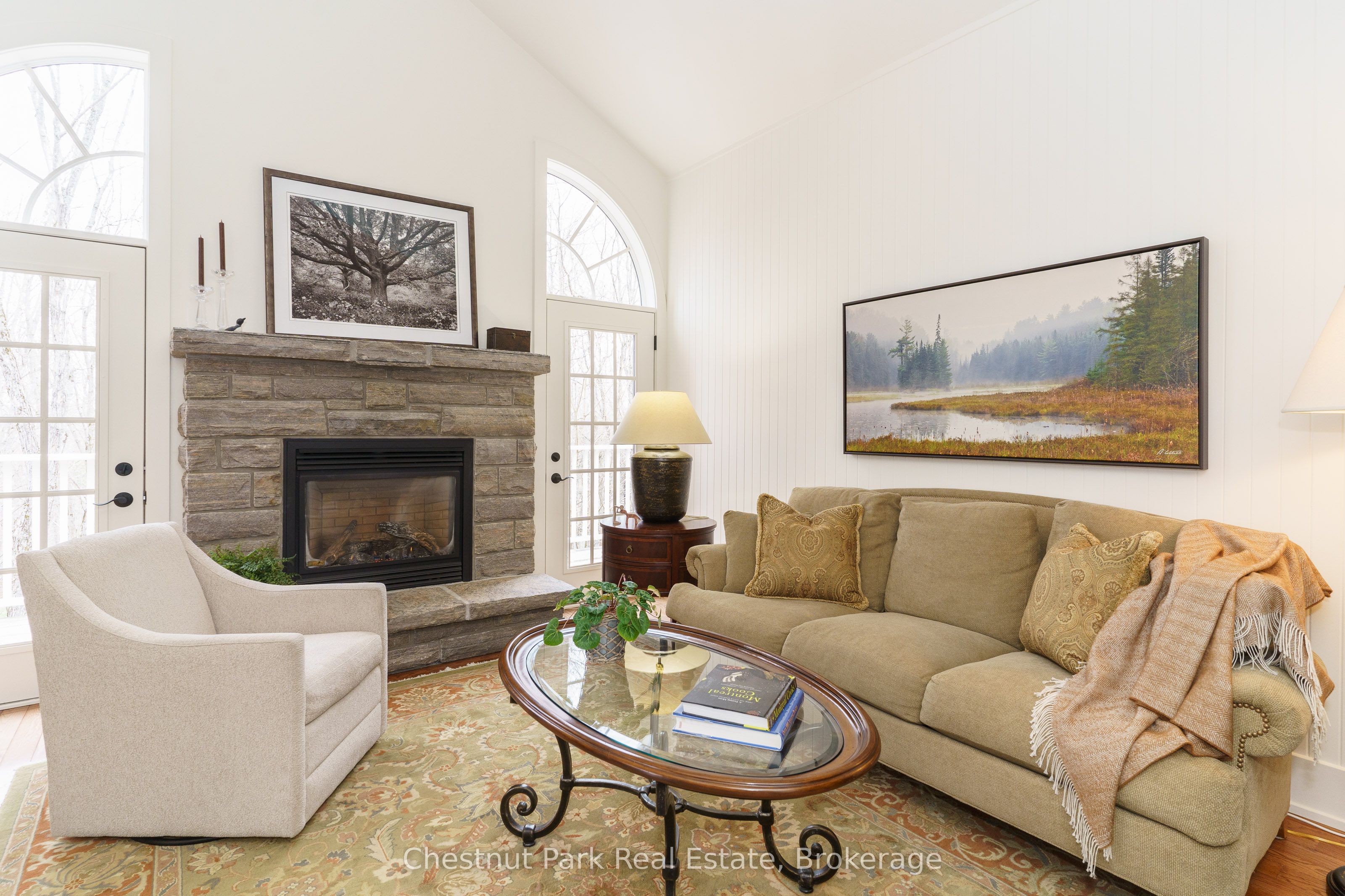 48 ESTATE Drive, Muskoka Lakes, ON P0B 1J0 photo 4