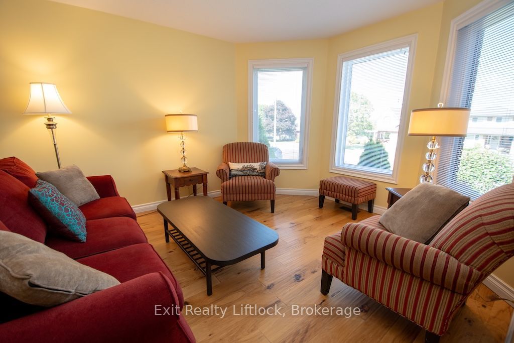 3133 Frances Stewart Road, Peterborough, ON K9H 7L4 photo 5