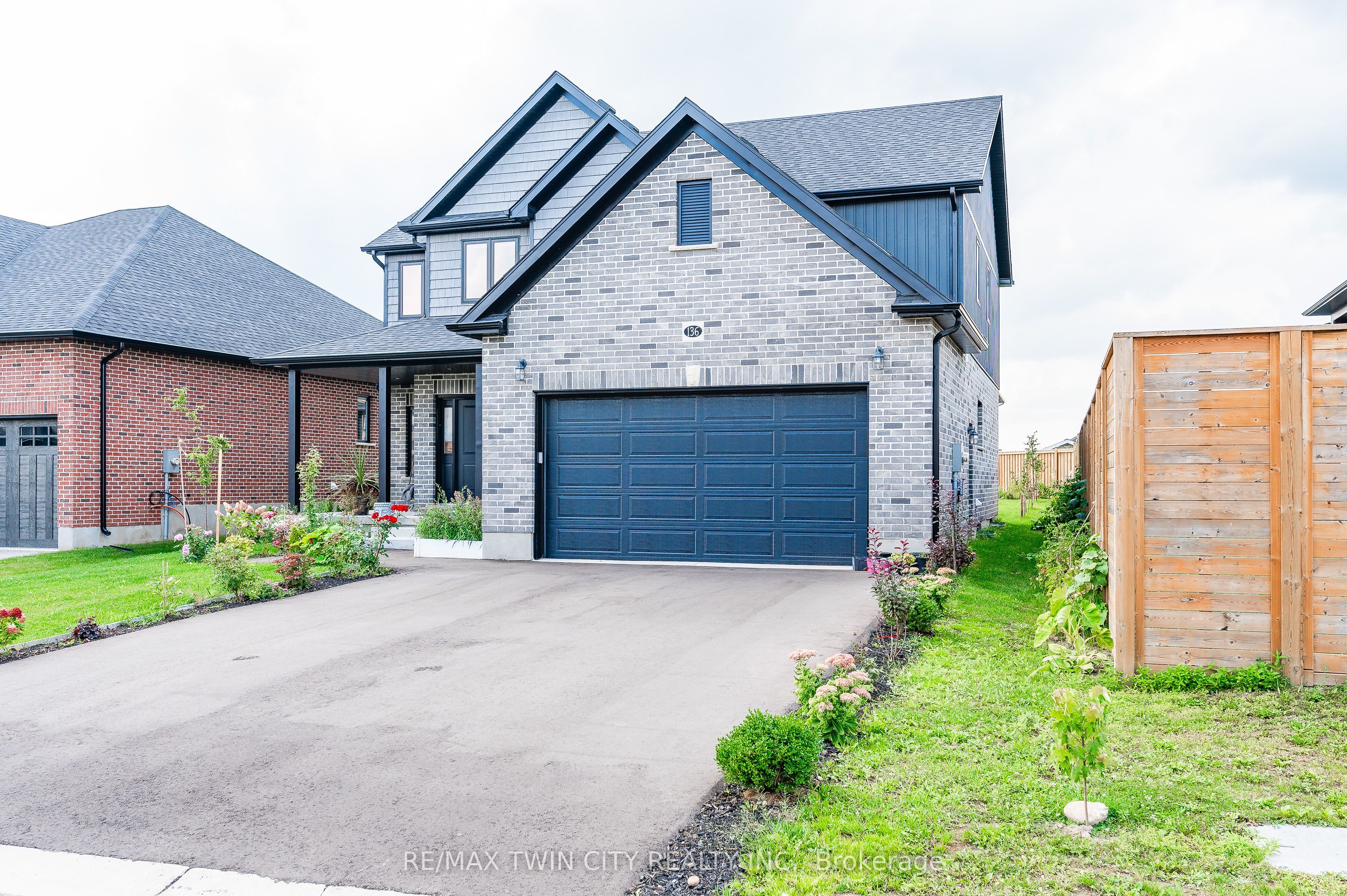 136 Village Road, Wellesley, ON N0B 2T0 photo 2
