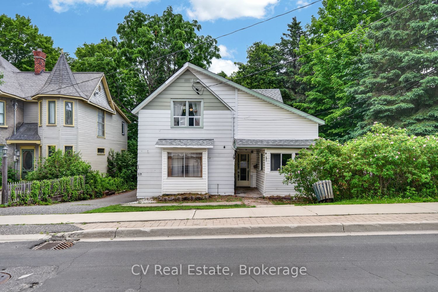 39 Church Street, Parry Sound, ON P2A 1Y6
