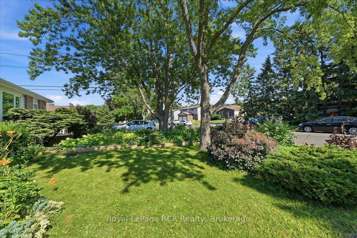 1124 12th Street E, Owen Sound, ON N4K 5Y6 photo 3