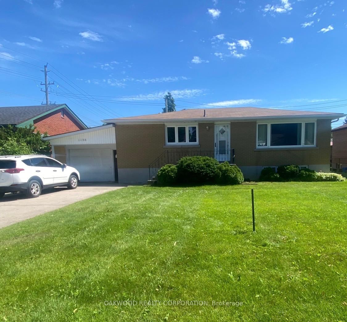 1158 Johnson Street, Kingston, ON K7M 2N8 photo 2