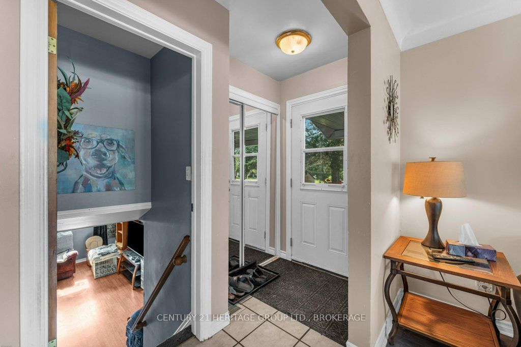 678 Carnaby Street, Kingston, ON K7M 5M7 photo 4