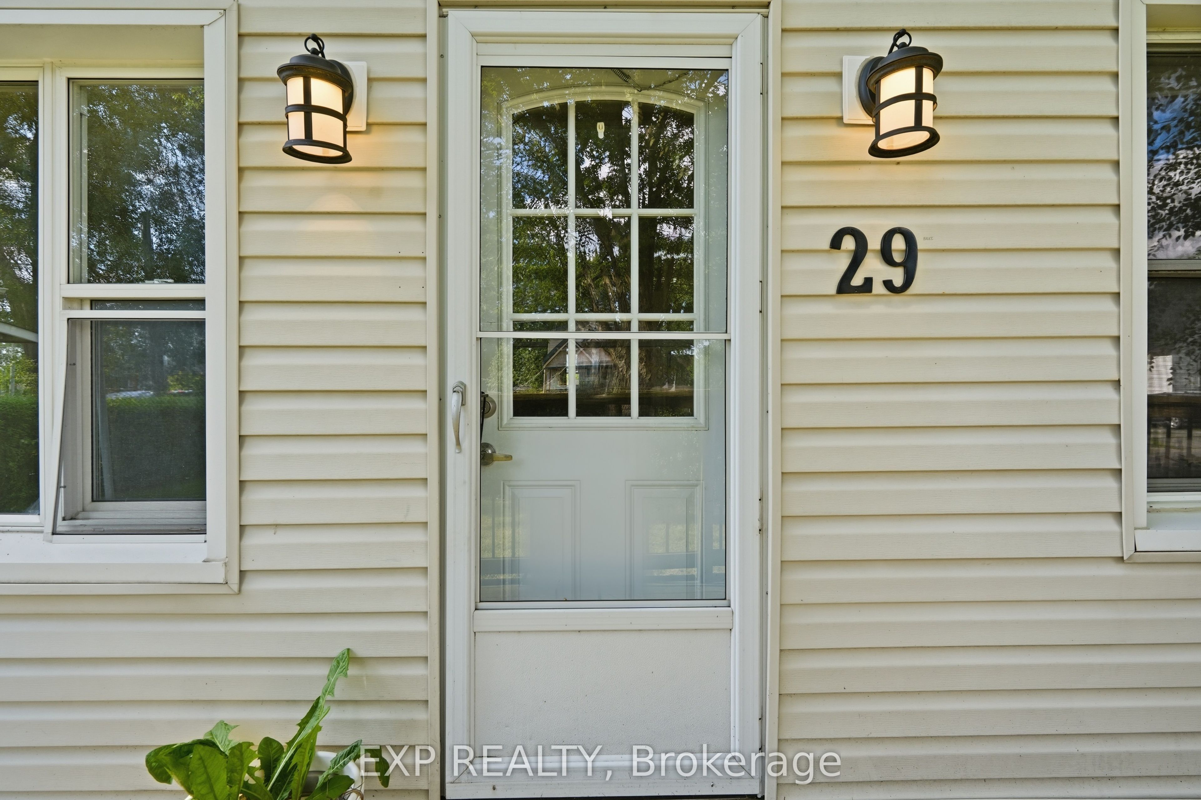 29 Rockwood Avenue, St. Catharines, ON L2P 1E6 photo 5
