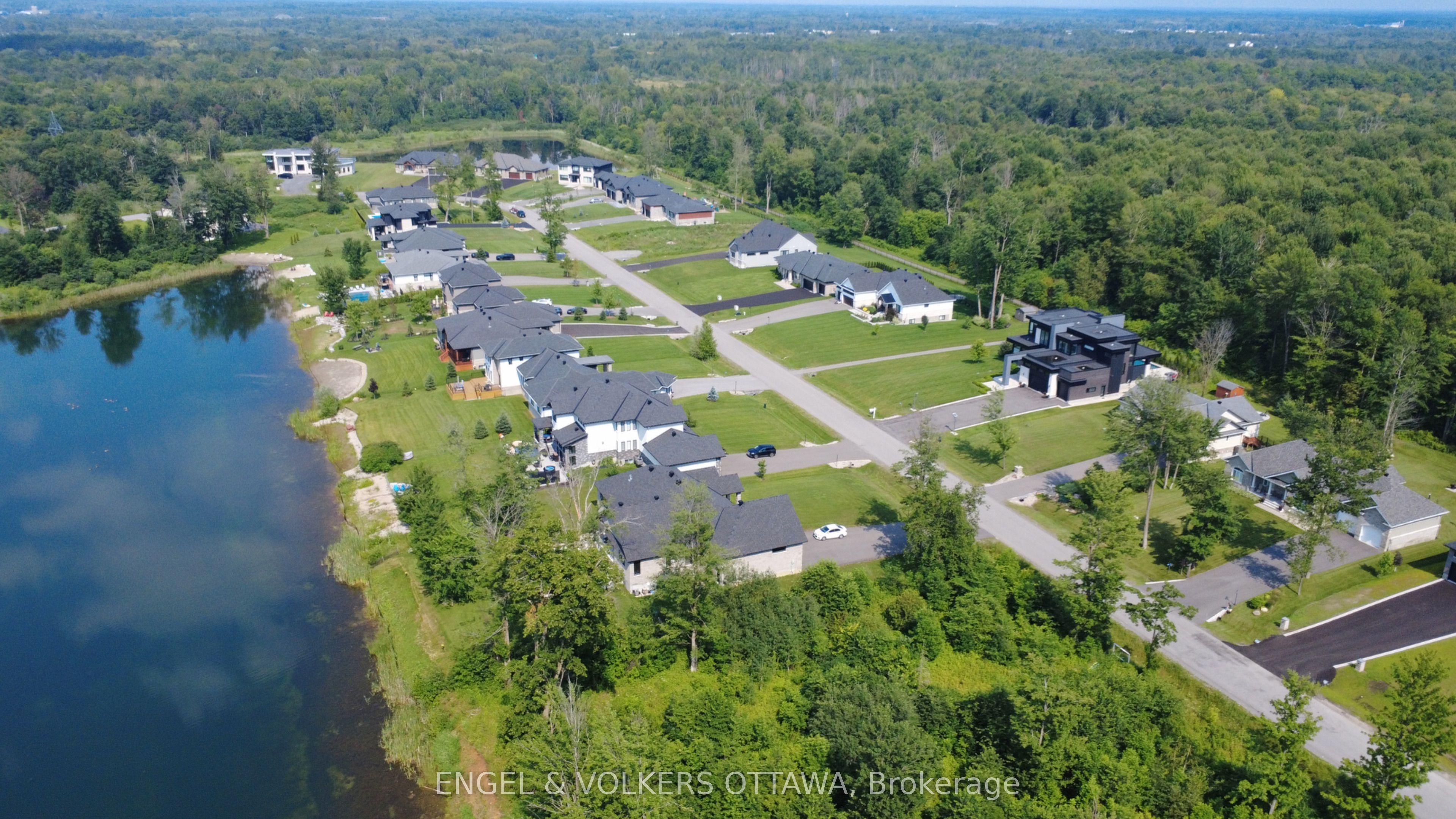 576 Shoreway Drive, Greely - Metcalfe - Osgoode - Vernon and Area, ON K4P 0G3 photo 4