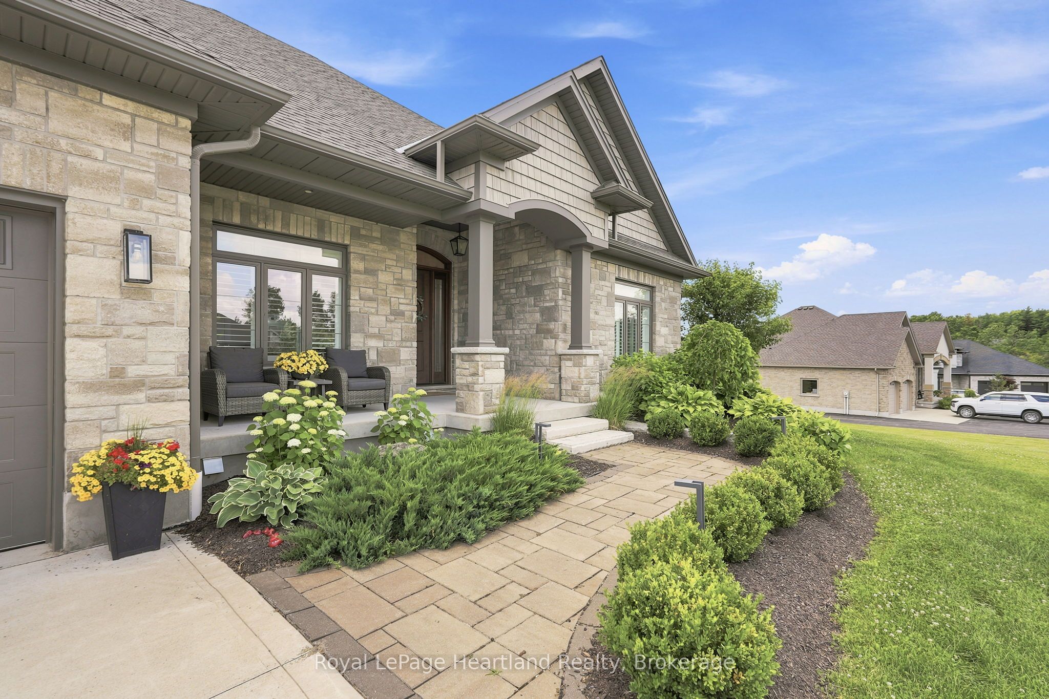 129 Sharron Court, Mapleton, ON N0G 2K0 photo 3