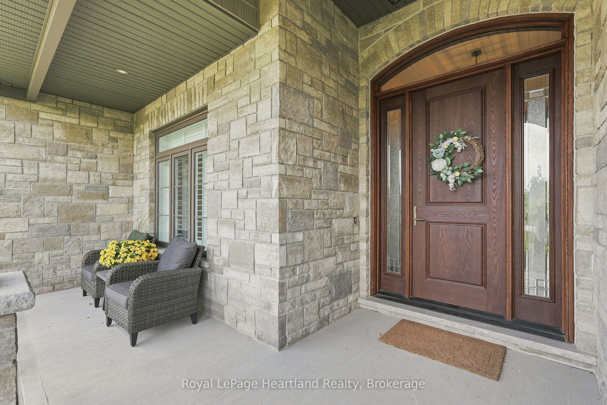 129 Sharron Court, Mapleton, ON N0G 2K0 photo 5