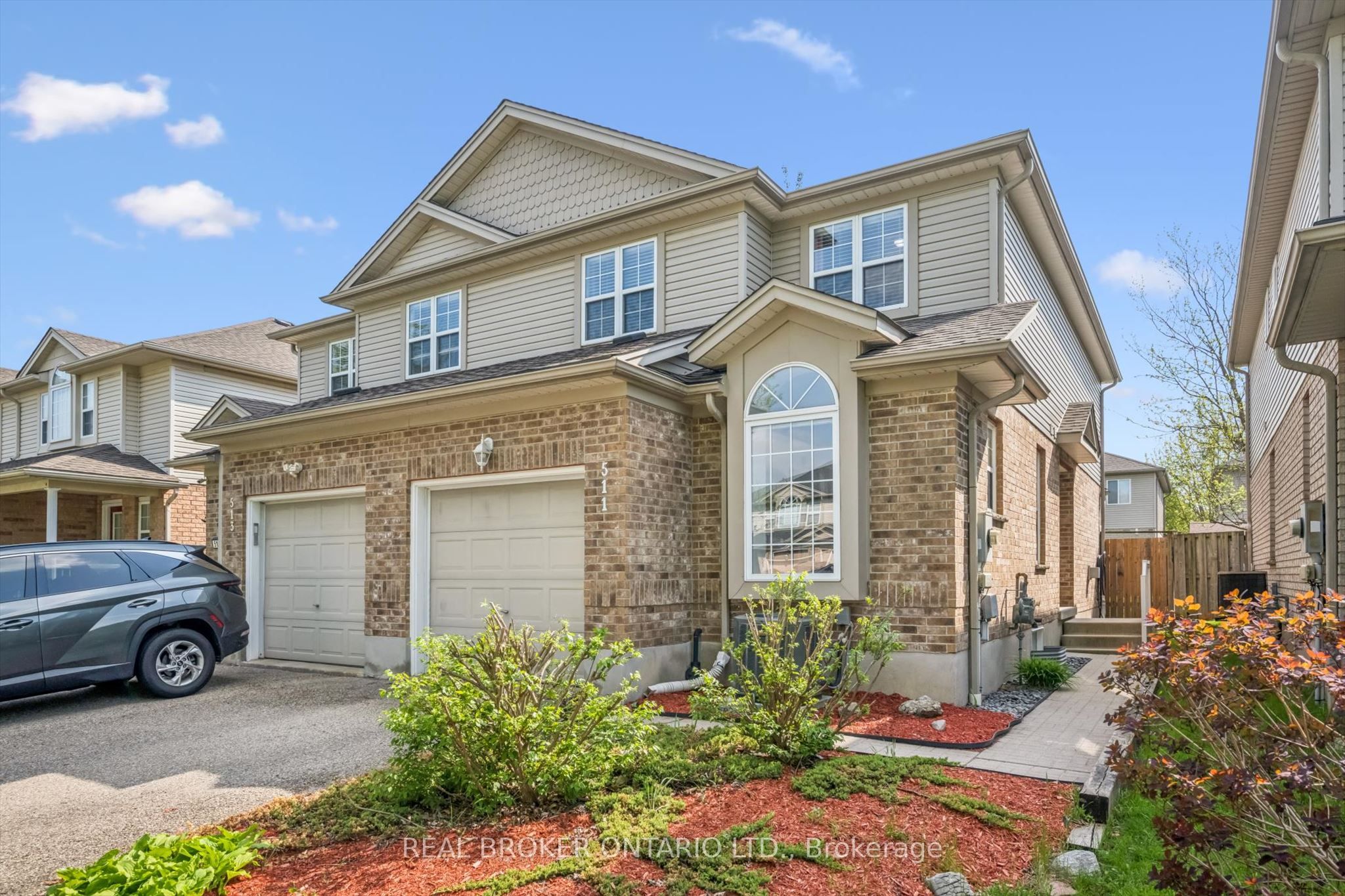 511 Dansbury Drive, Waterloo, ON N2K 4K8