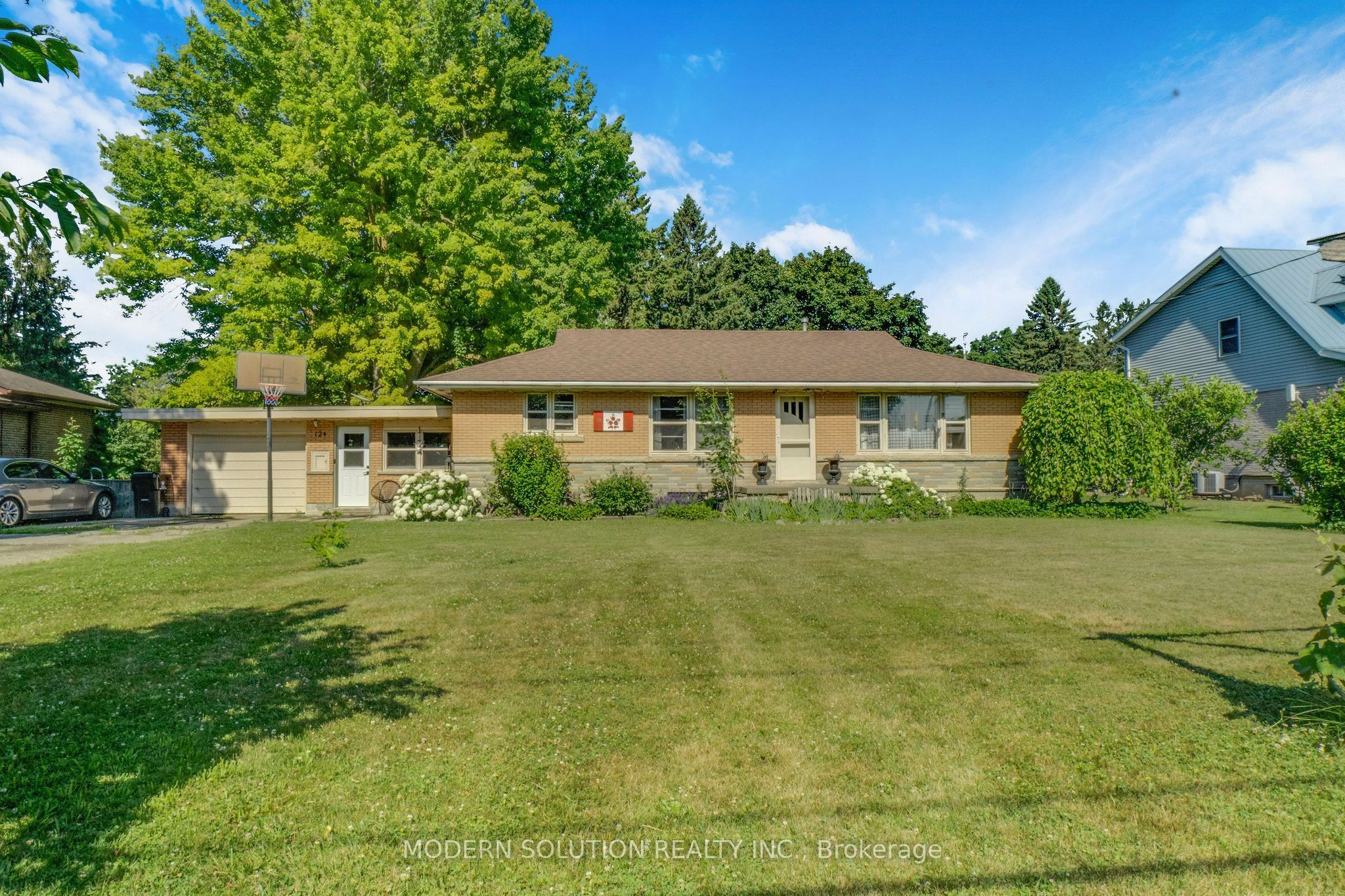 124 Northside Drive, Woolwich, ON N0B 2N0 photo 2