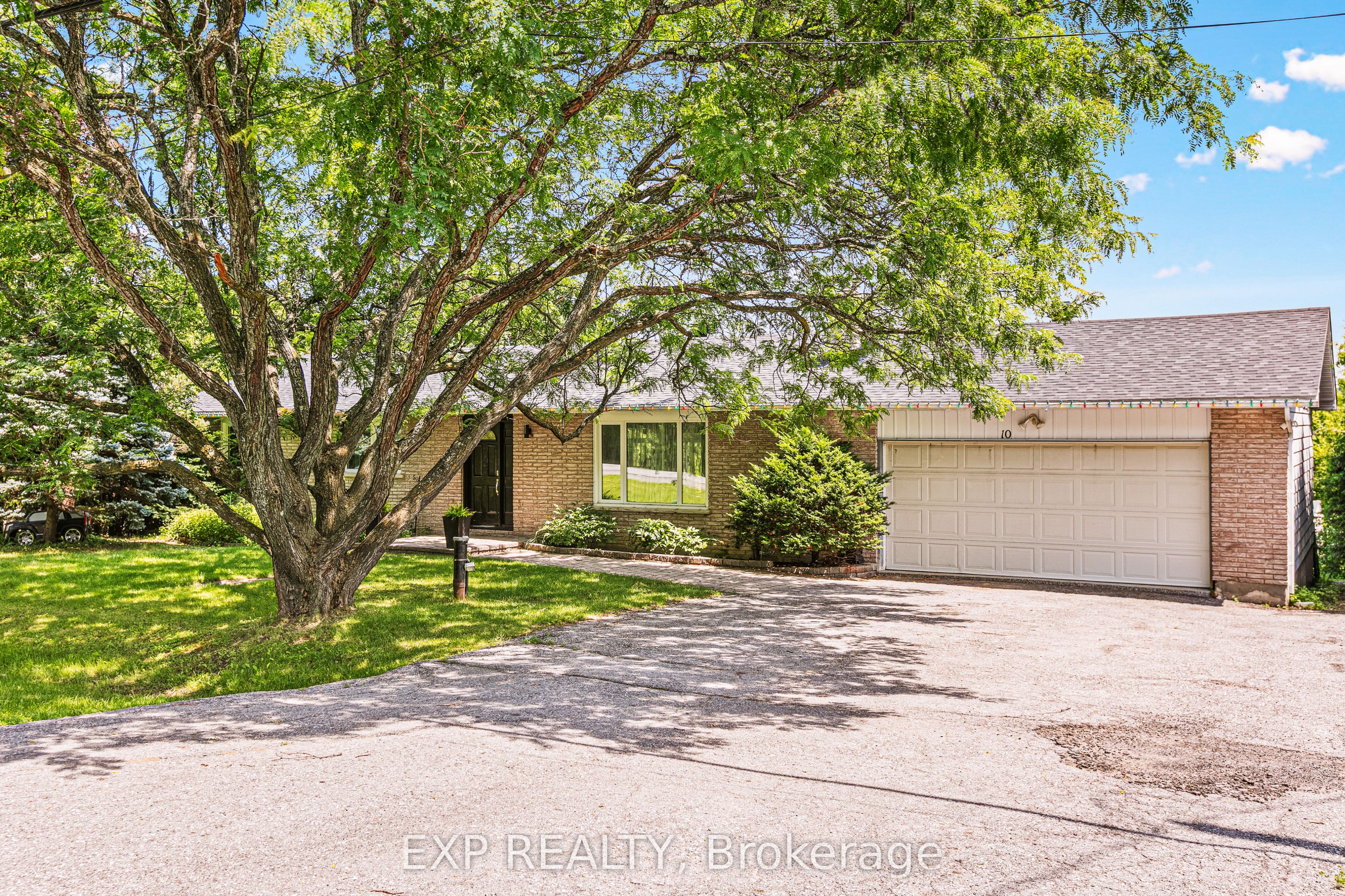 10 Queen Anne Crescent, Barrhaven, ON K2C 3H1 photo 5