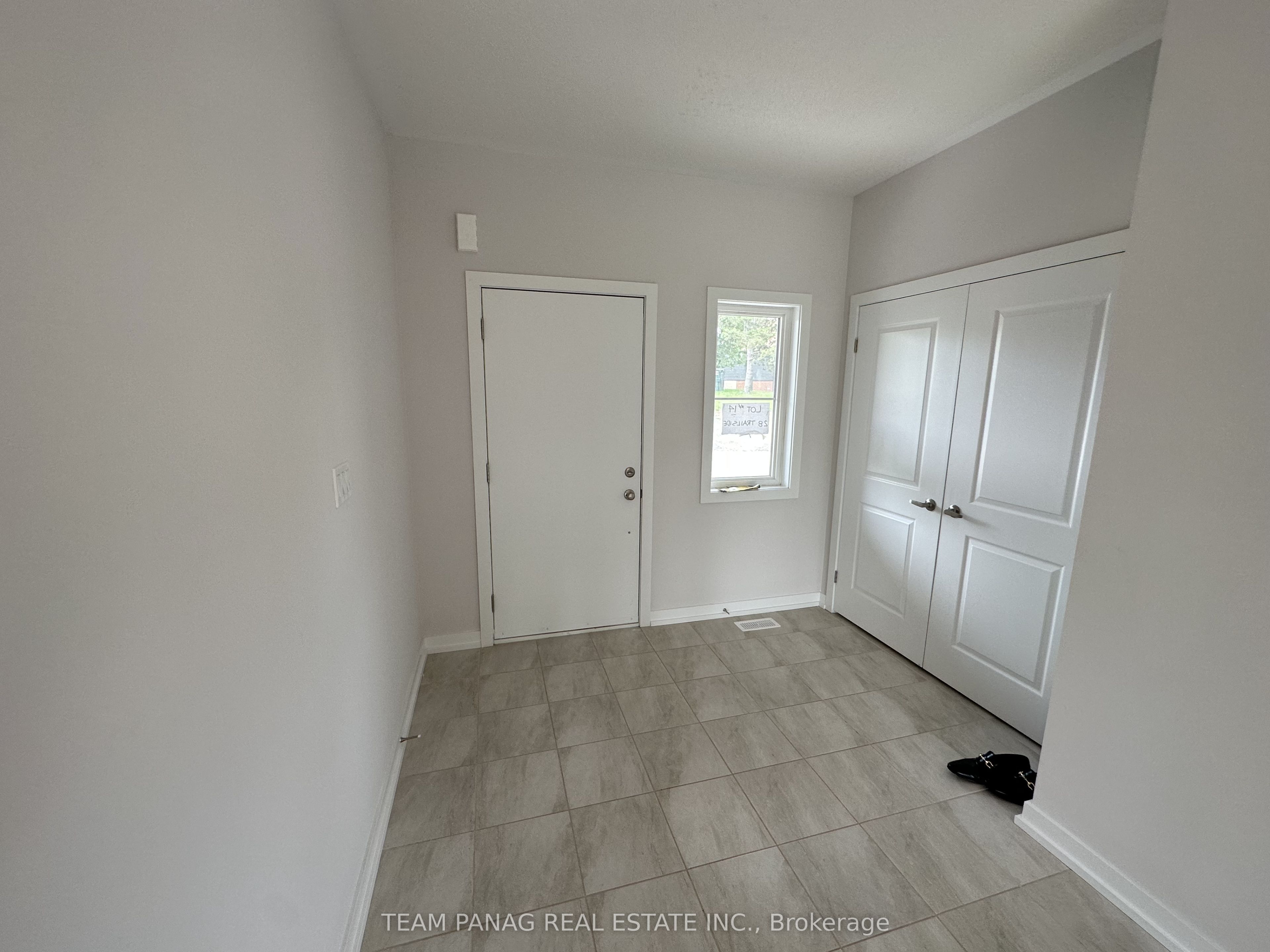 28 Trailside Drive, Haldimand, ON N0A 1S0 photo 2
