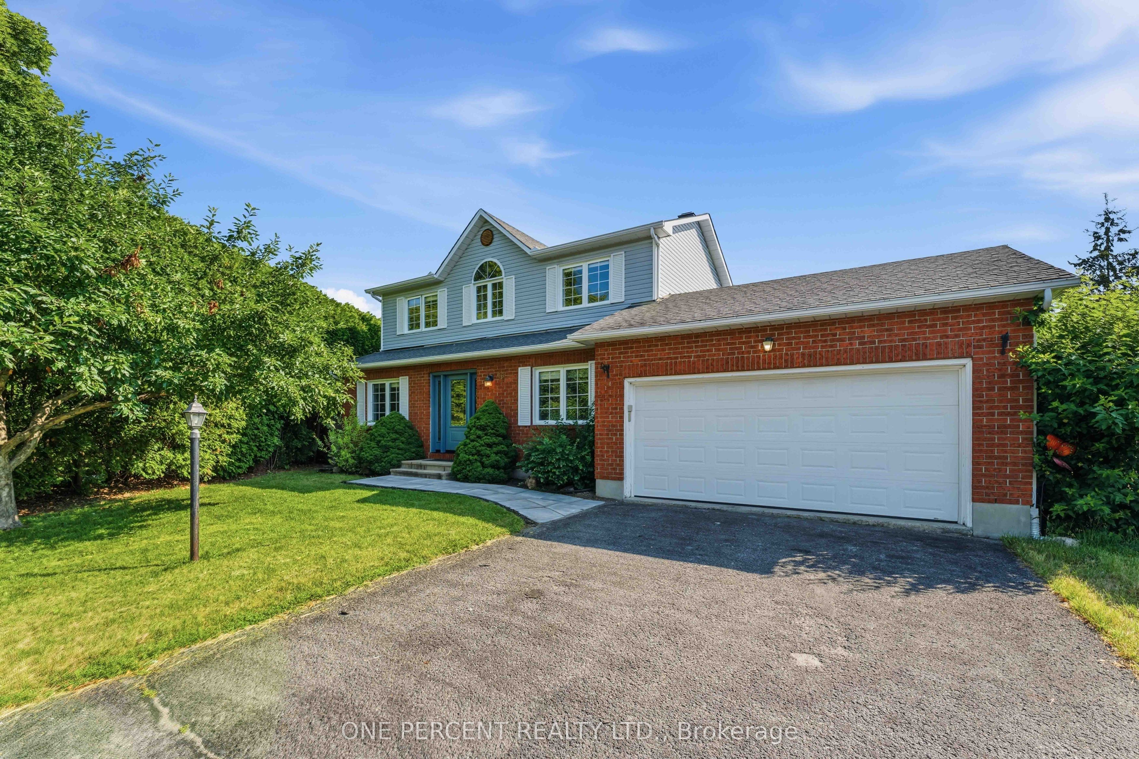 19 Amy Street, Stittsville - Munster - Richmond, ON K2S 1L7 photo 3