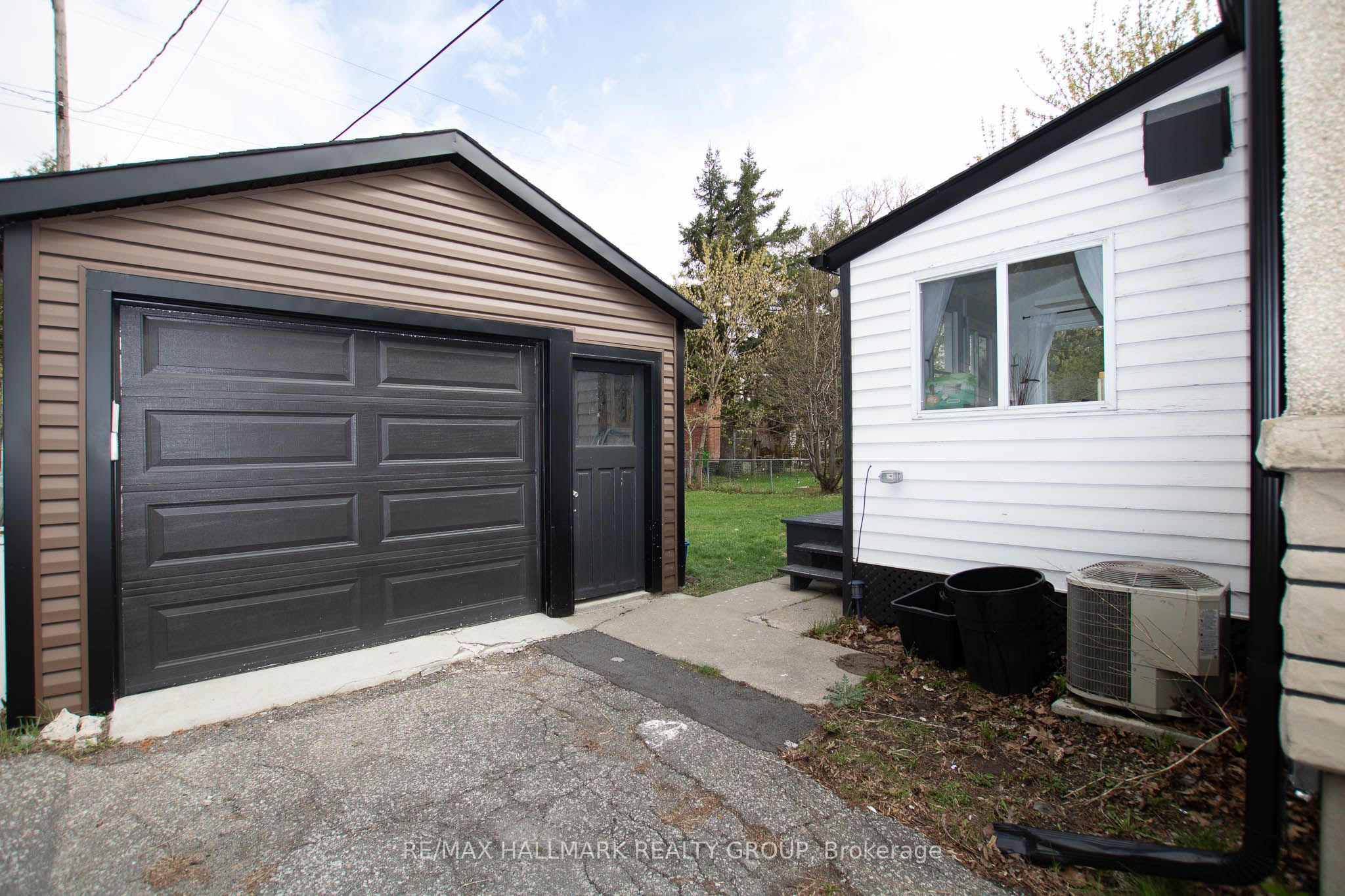 929 Merivale Road, Carlington - Central Park, ON K1Z 5Z7 photo 5
