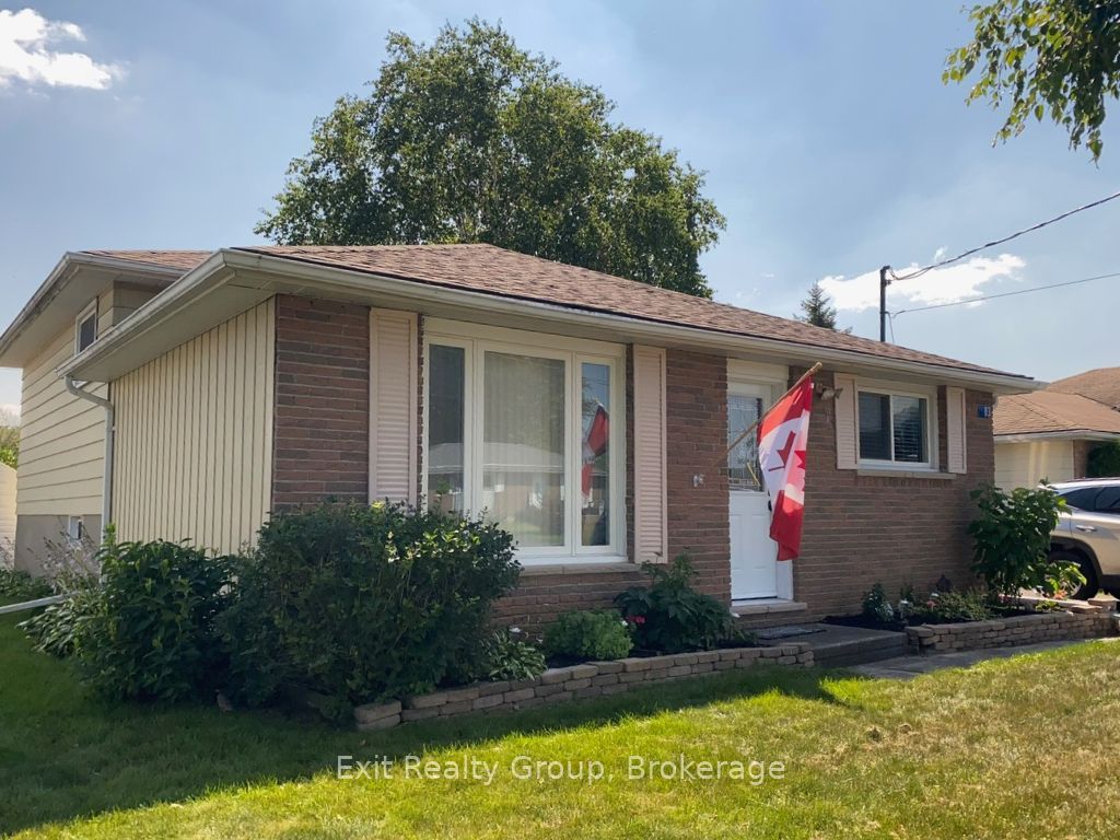 83 Centre Street, Quinte West, ON K0K 2C0