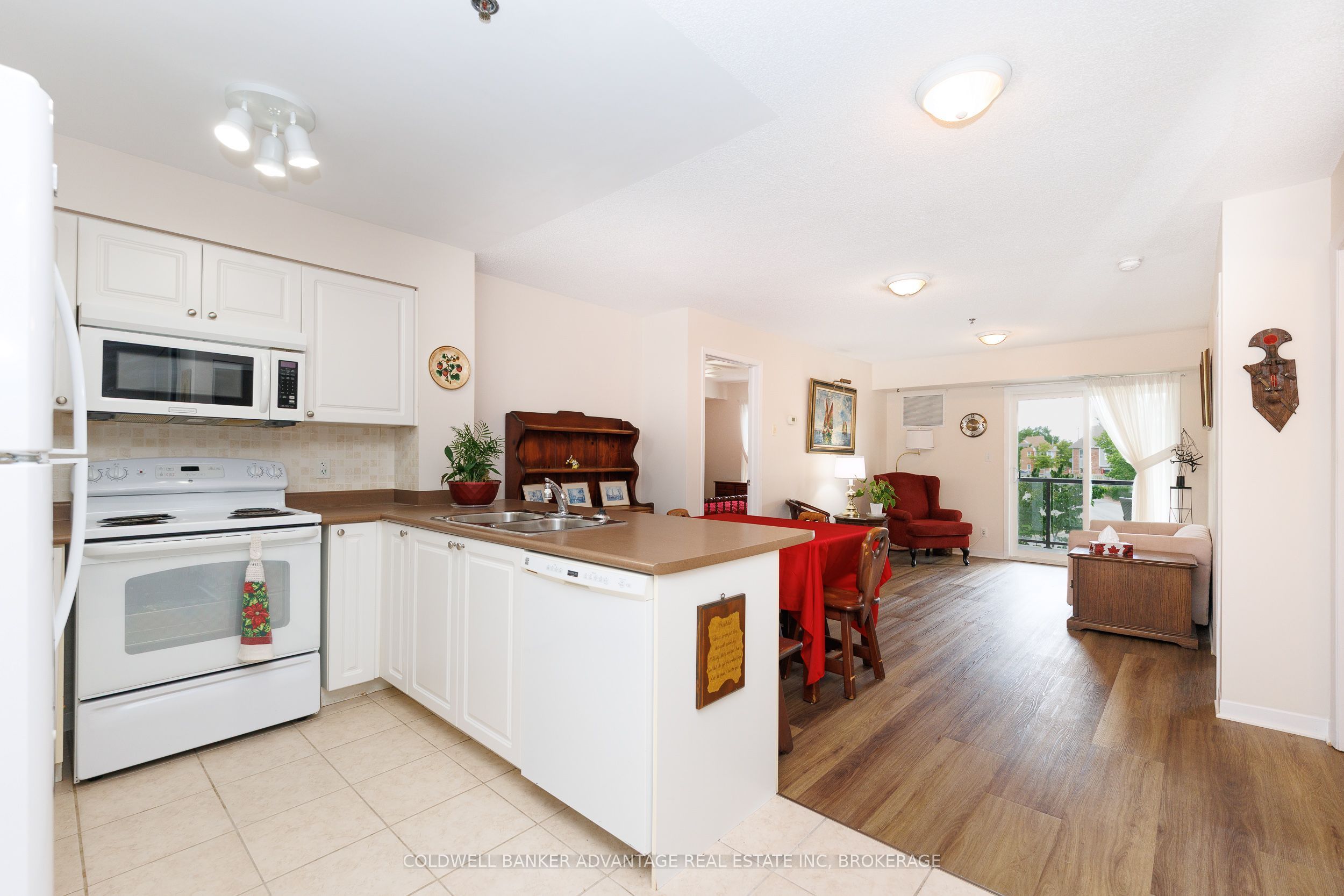 330 Prince Charles Drive S 1208, Welland, ON L3C 7B3