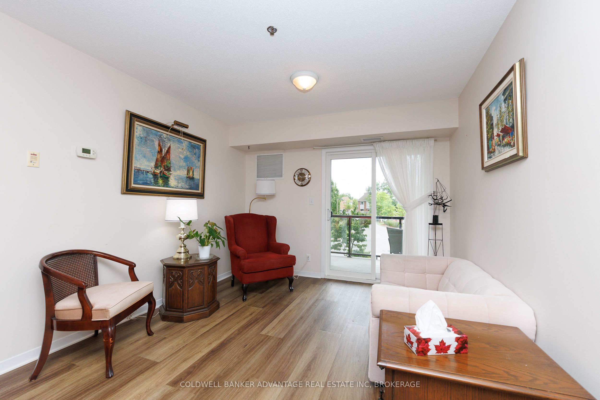 330 Prince Charles Drive S 1208, Welland, ON L3C 7B3 photo 4