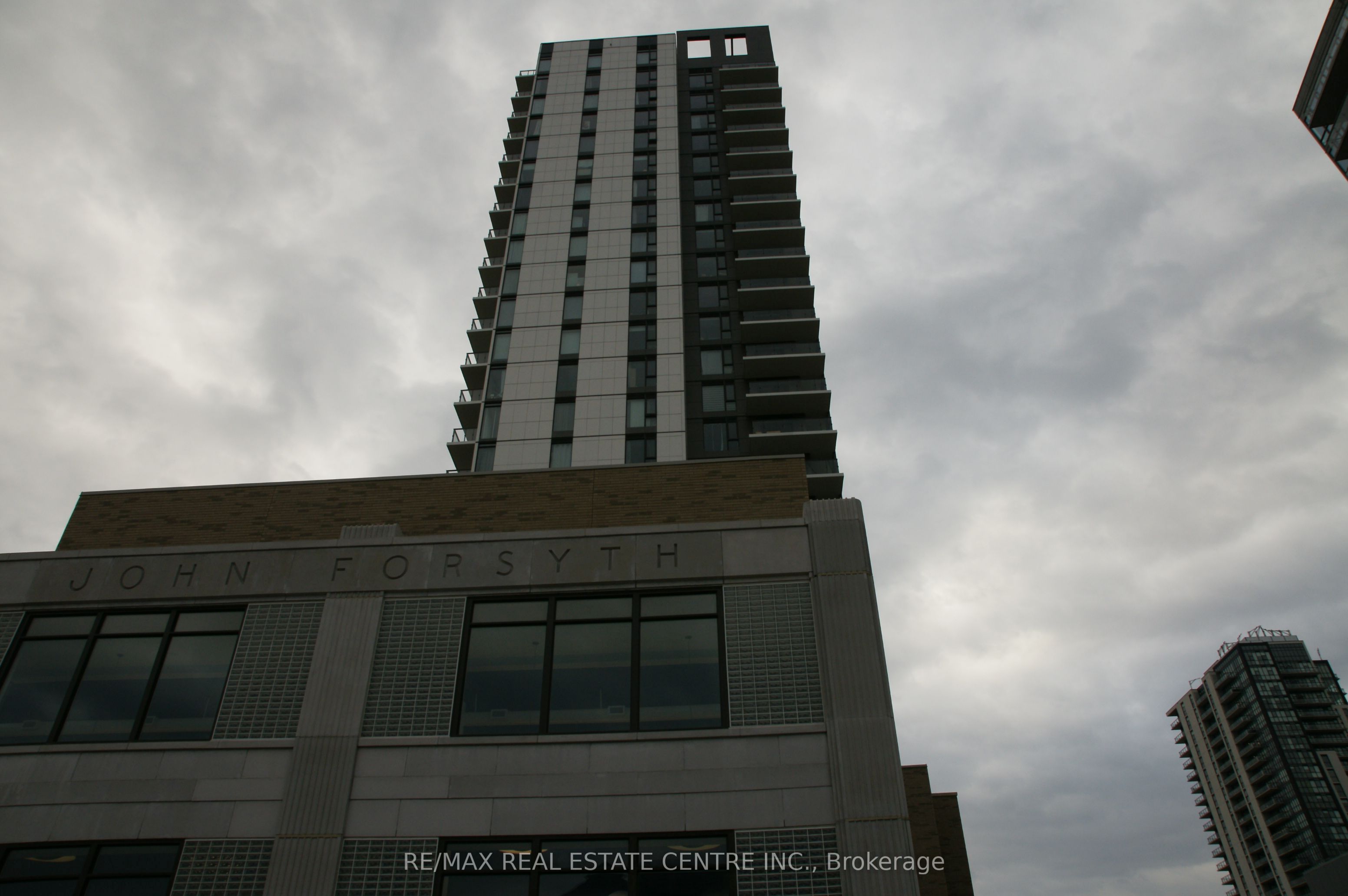 55 Duke Street W 1006, Kitchener, ON N2X 3H9