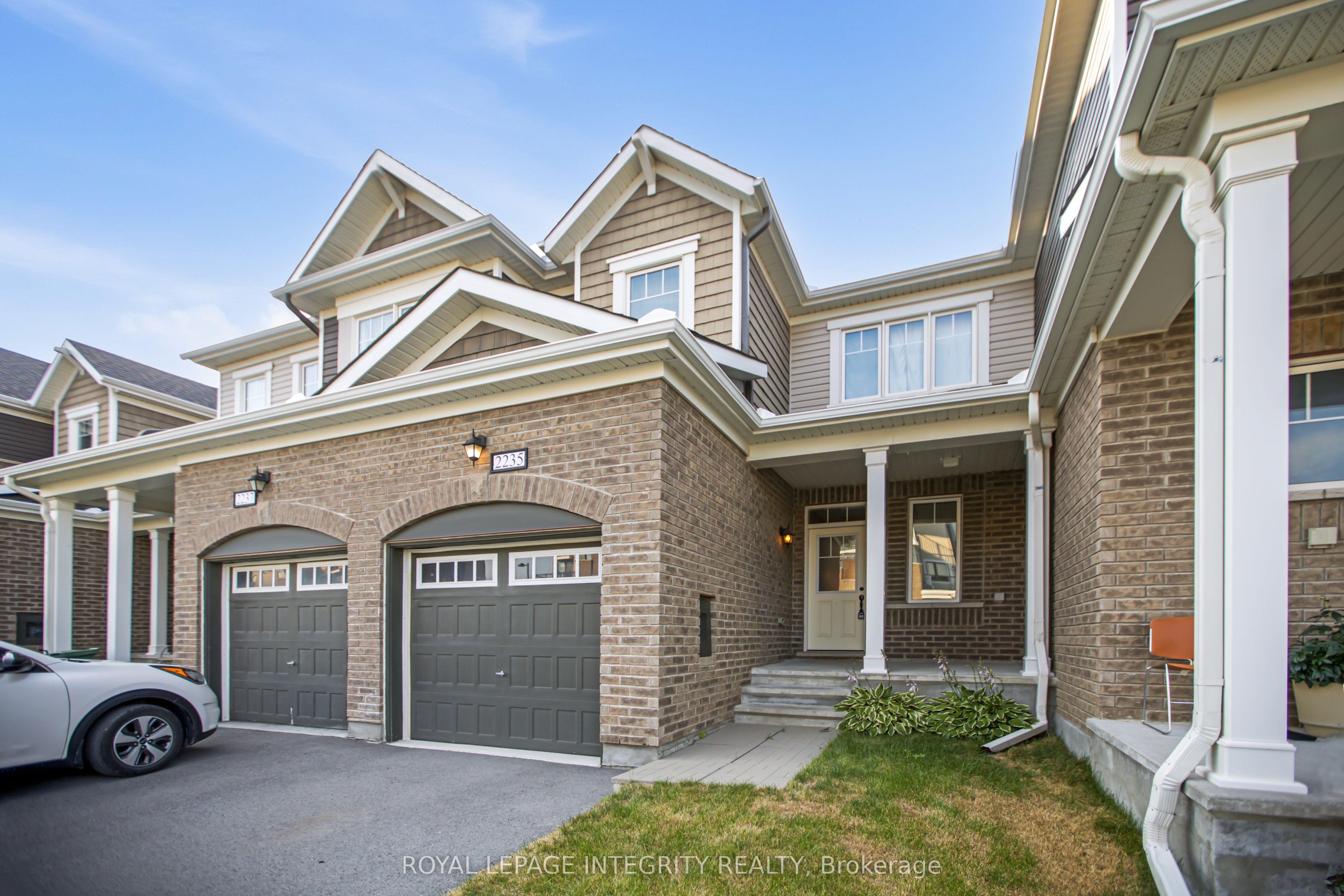 2235 Watercolours Way, Barrhaven, ON K2J 6L3 photo 2