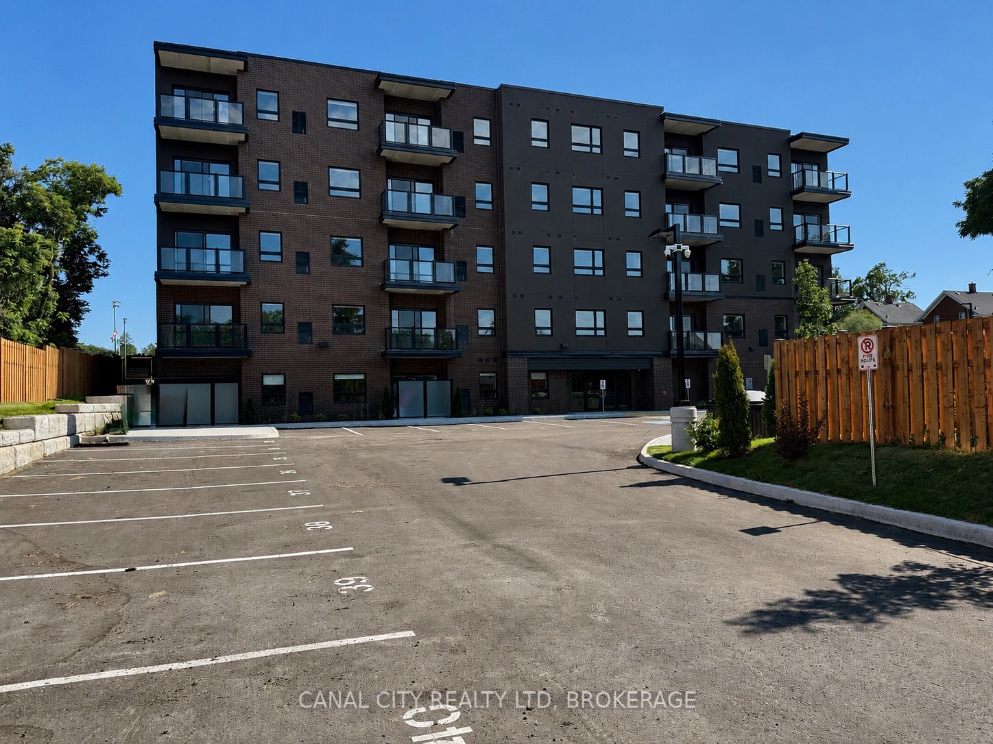 8 Hutt Lane 407, Thorold, ON L2V 1V4 photo 2