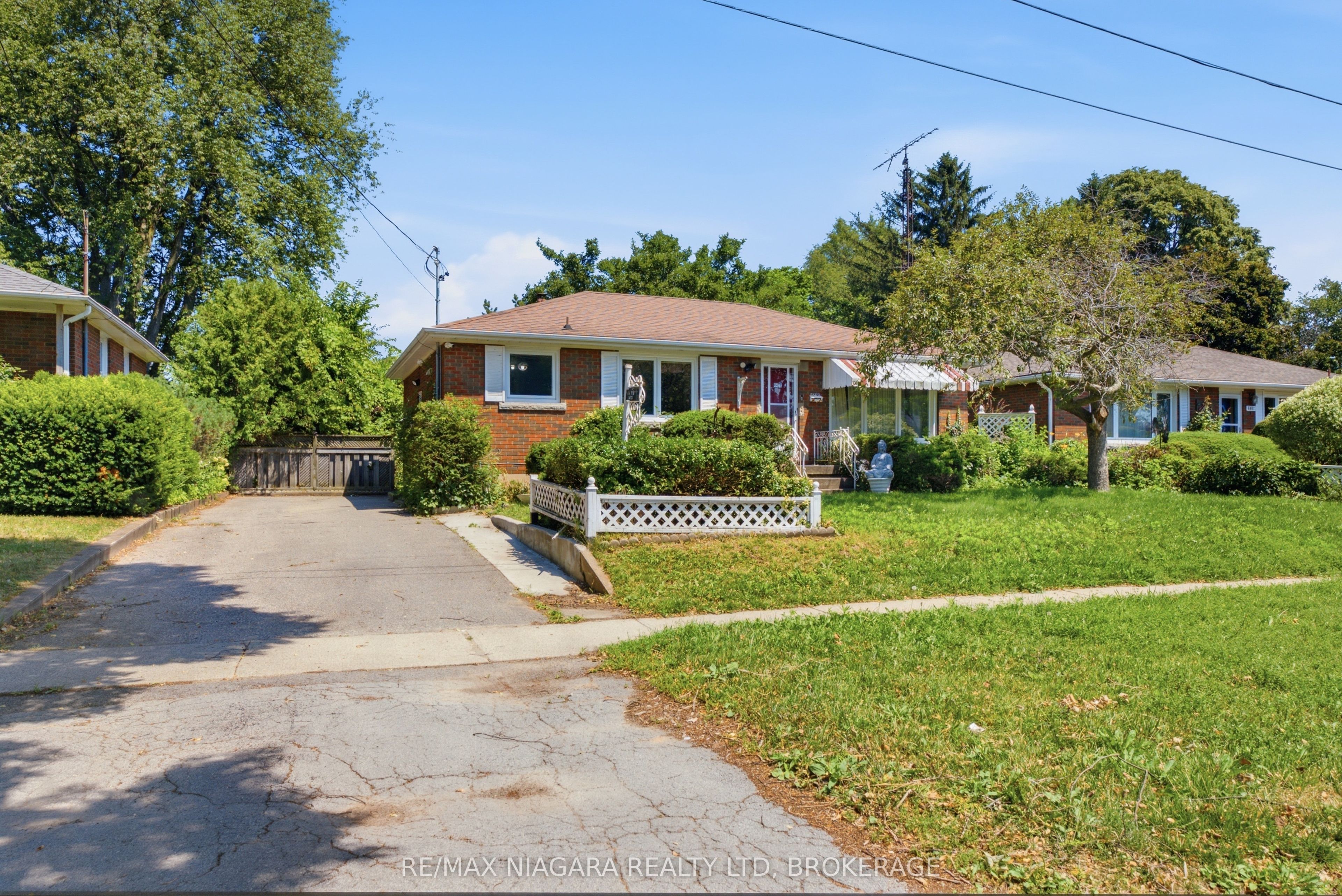 6479 Brock Street, Niagara Falls, ON L2J 1W4 photo 2