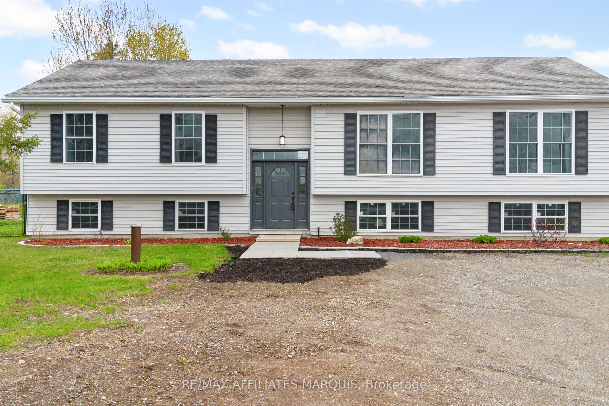 462 Highway 15 Road, Rideau Lakes, ON K7A 5B8 photo 3