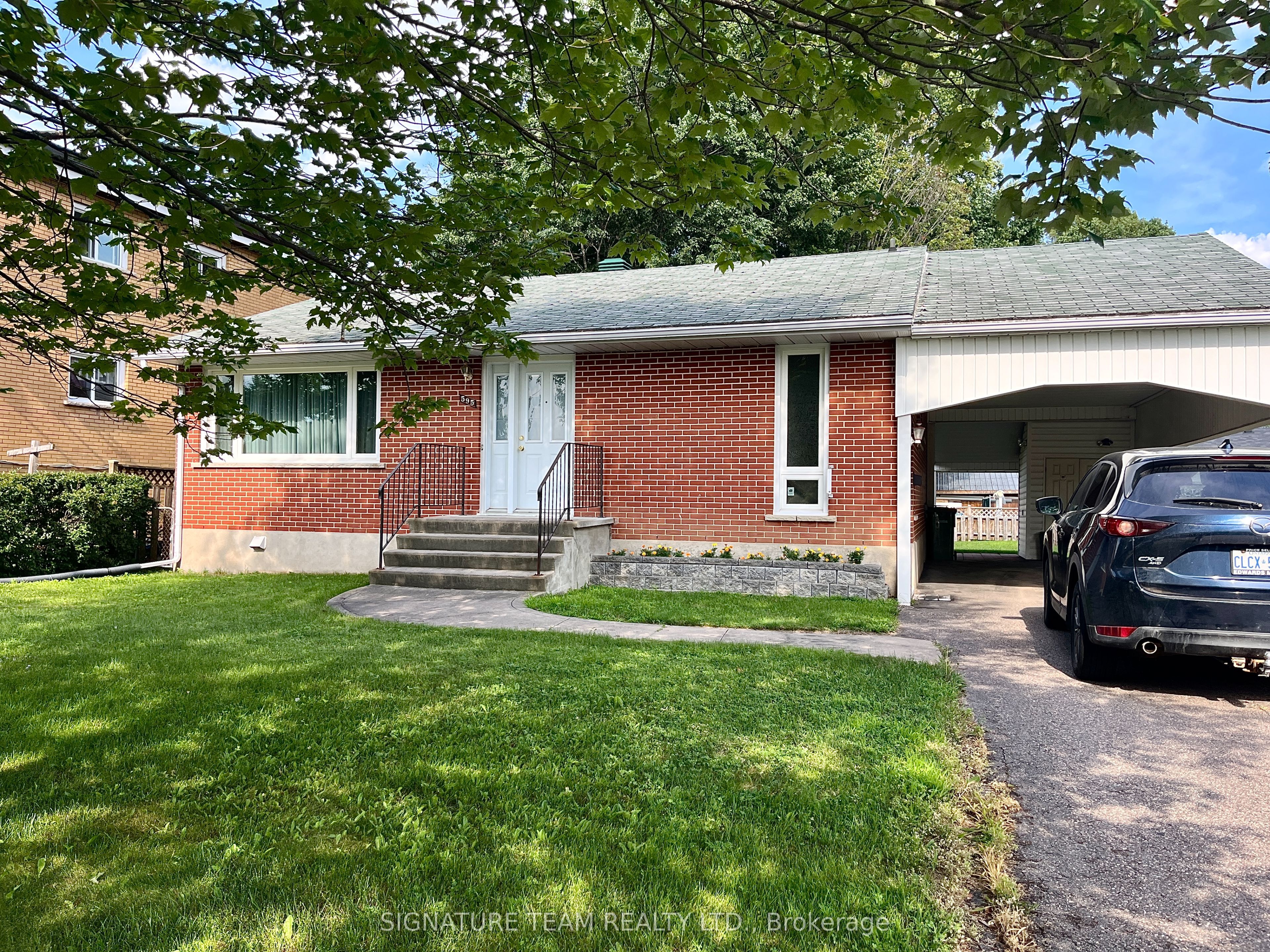 595 Cecelia Street, Pembroke, ON K8A 1T3 photo 3