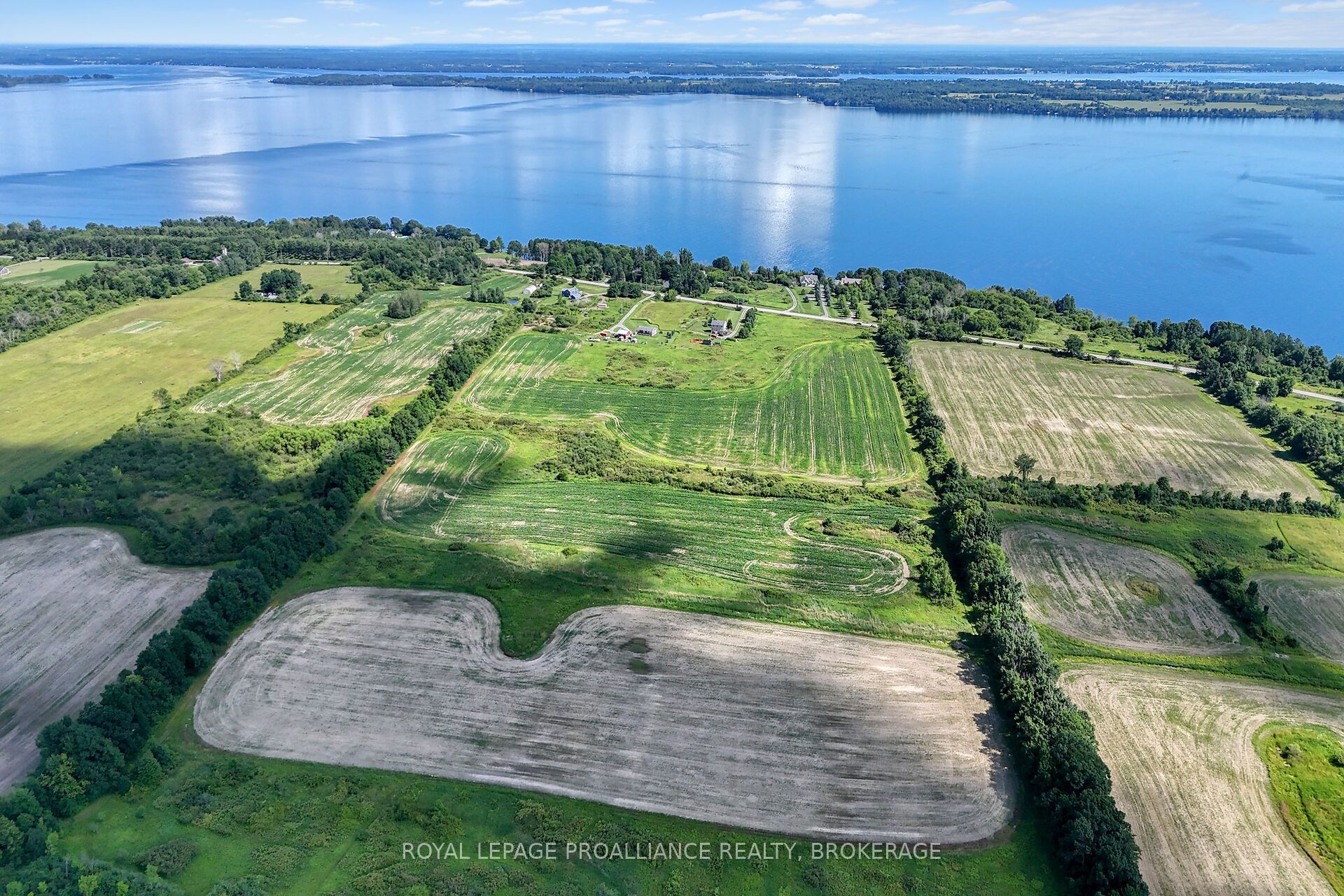PT LT 14 & 15 Howe Island Drive, Frontenac Islands, ON K7G 2V6