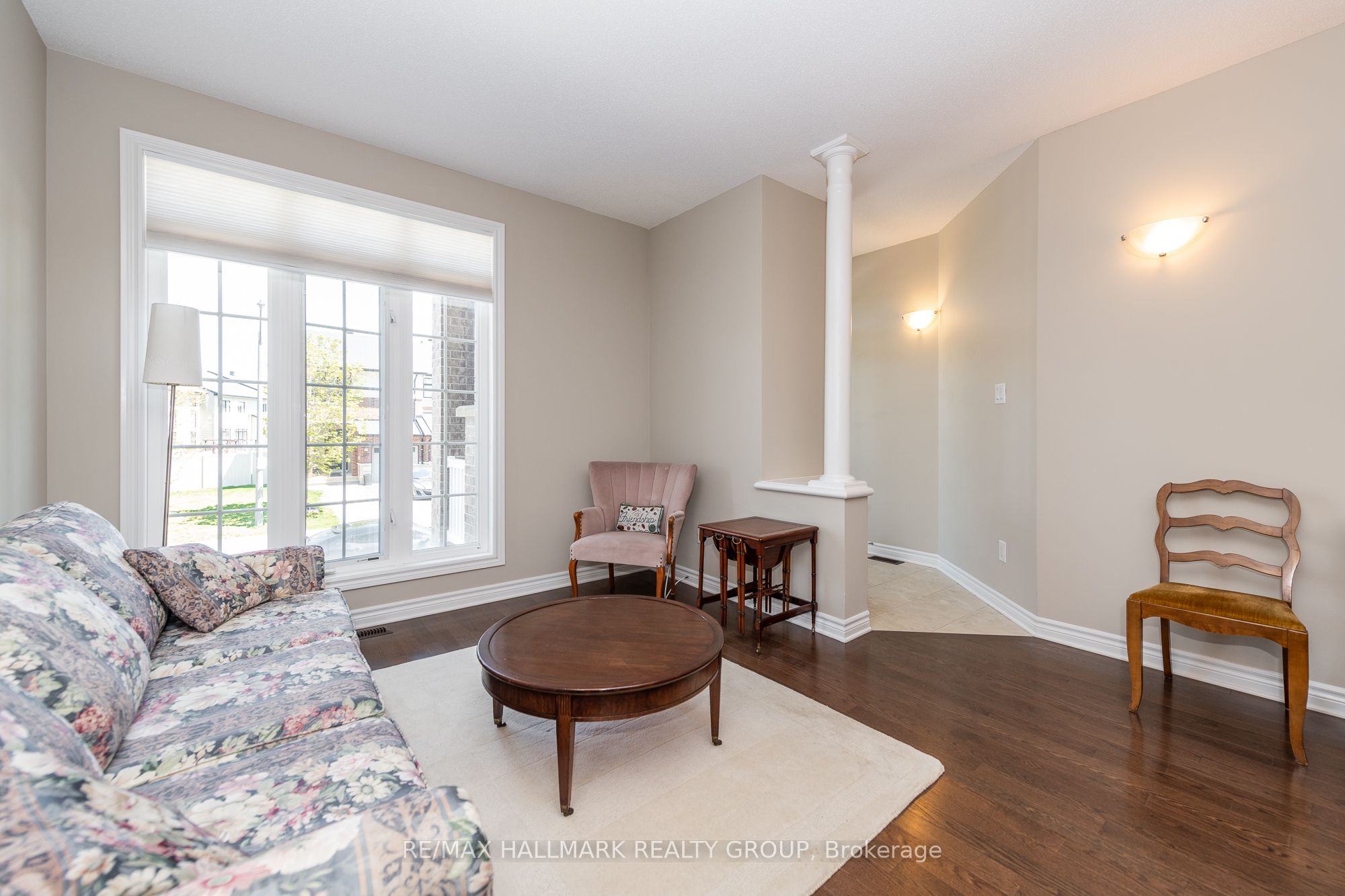 226 Kinghaven Crescent, Kanata, ON K2M 0C2 photo 2