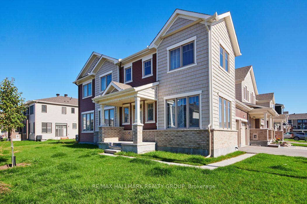 221 Merak Way, Barrhaven, ON K2J 6N7