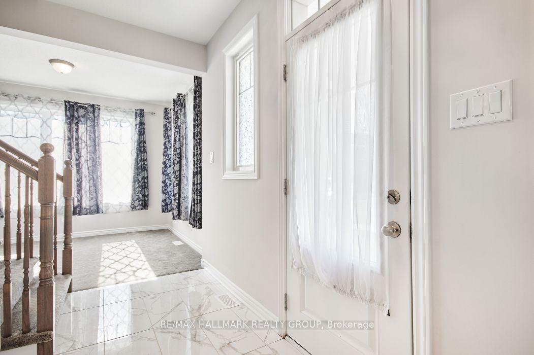 221 Merak Way, Barrhaven, ON K2J 6N7 photo 3