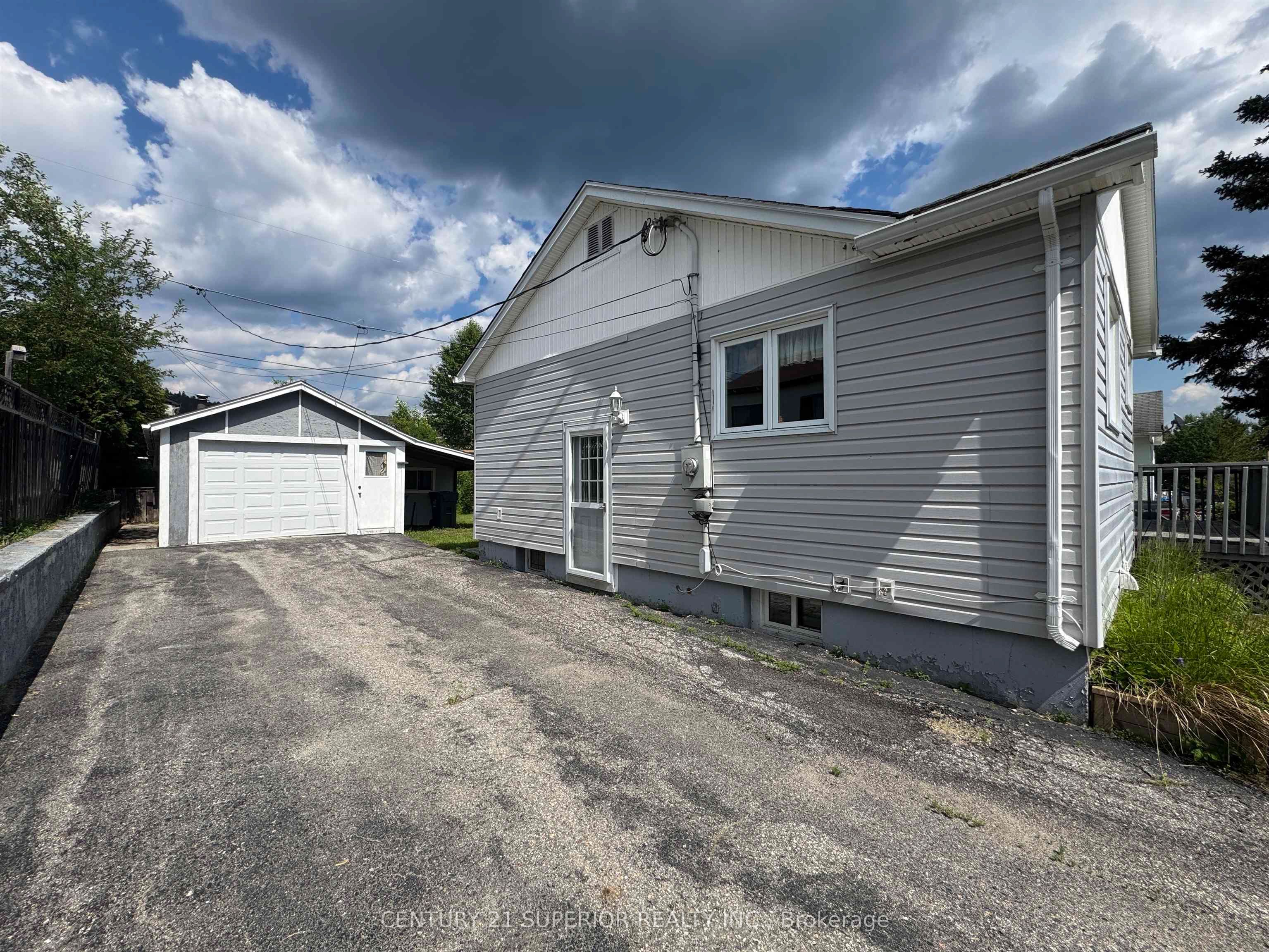 96 Warbler Drive, Manitouwadge, ON P0T 2C0 photo 4