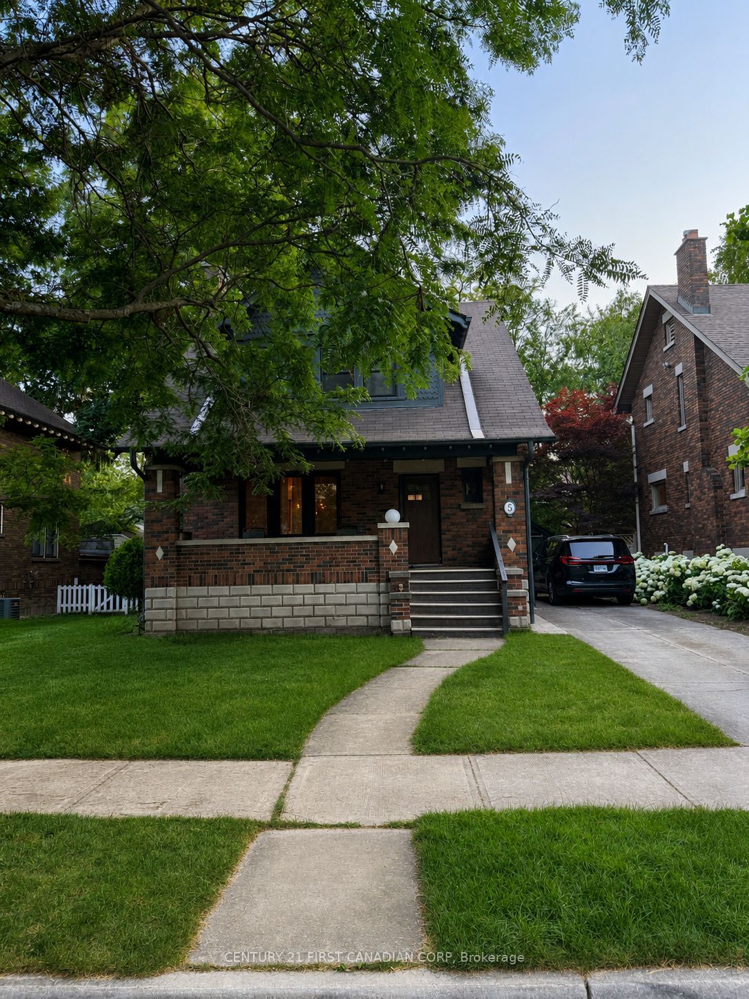 5 Clenray Place, London East, ON N6A 3Y9