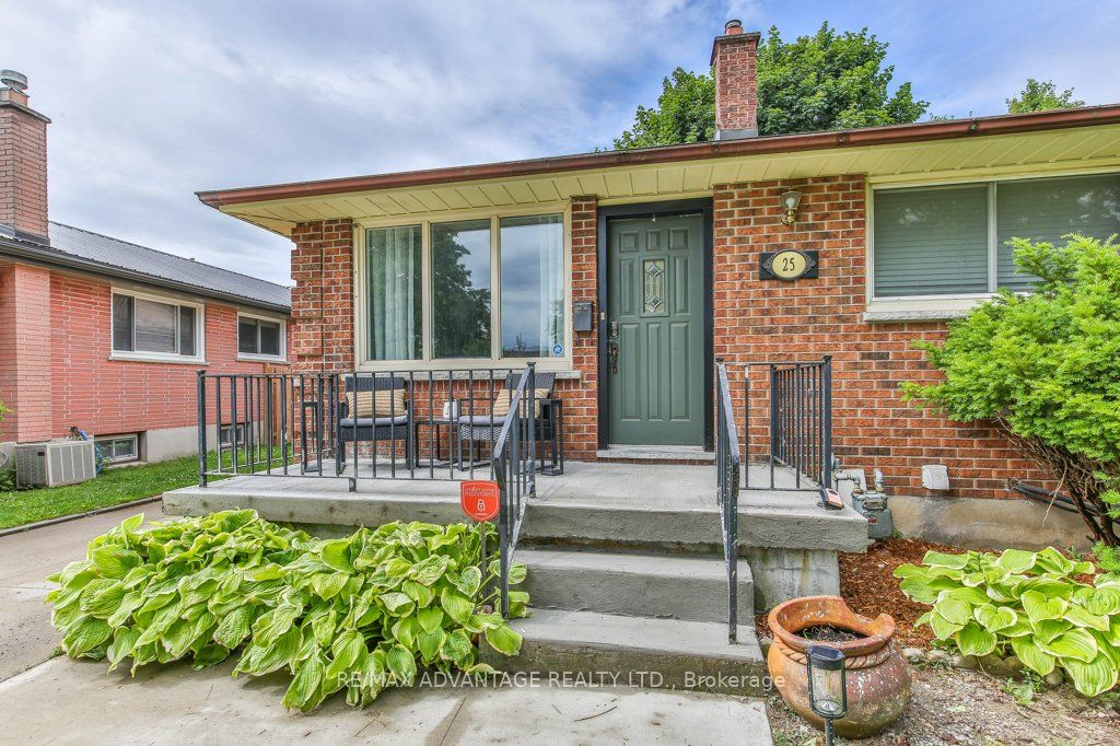 25 Laurentian Drive S, London East, ON N5W 1N8 photo 2