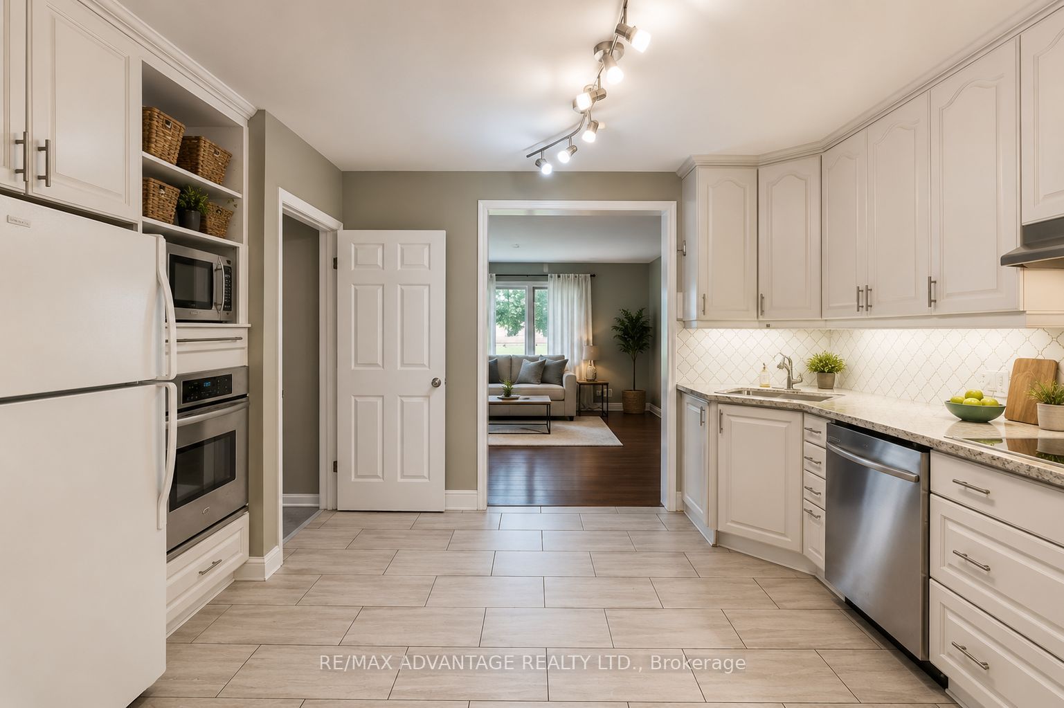 25 Laurentian Drive S, London East, ON N5W 1N8 photo 5