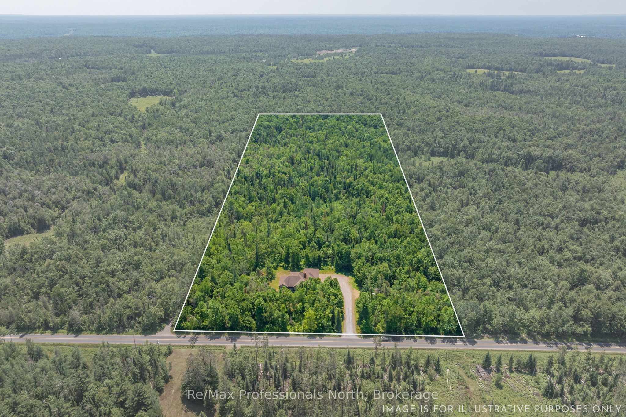 2452 Doe Lake Road, Gravenhurst, ON P1P 1R3 photo 2