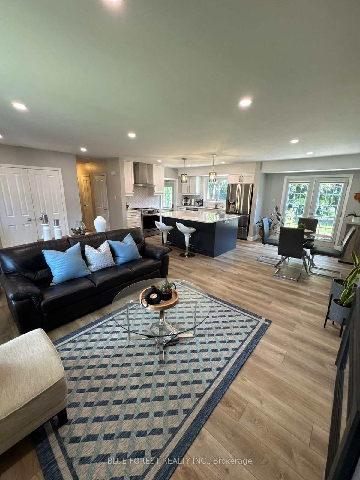 15 Southland Drive, London South, ON N6P 1C2 photo 3