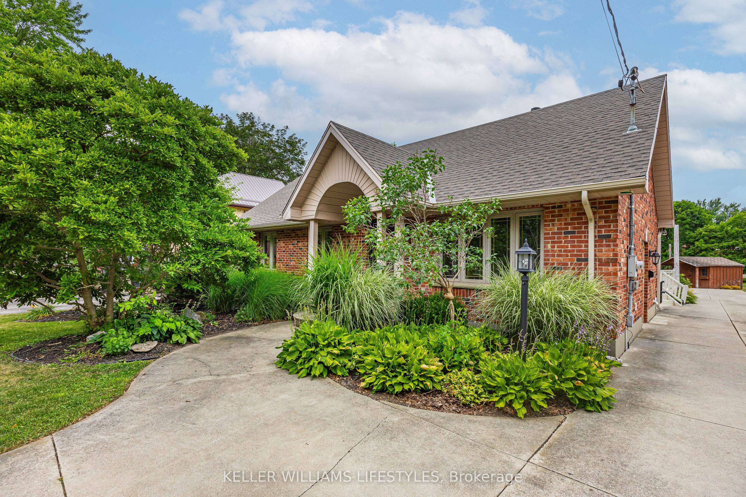 194 High Street, North Middlesex, ON N0M 1A0 photo 3