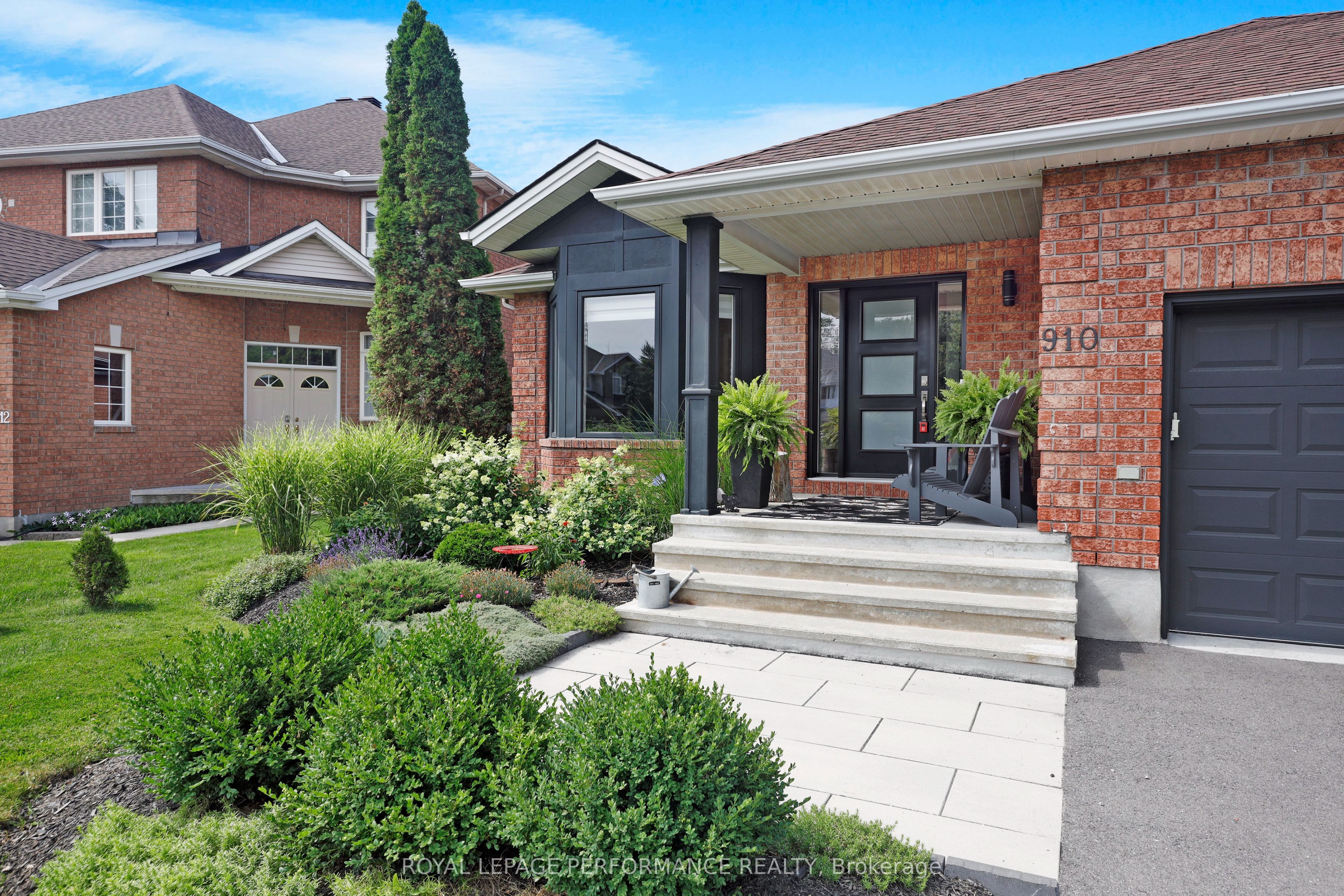 910 Sandy Forest Place, Blossom Park - Airport and Area, ON K1V 1R5 photo 2