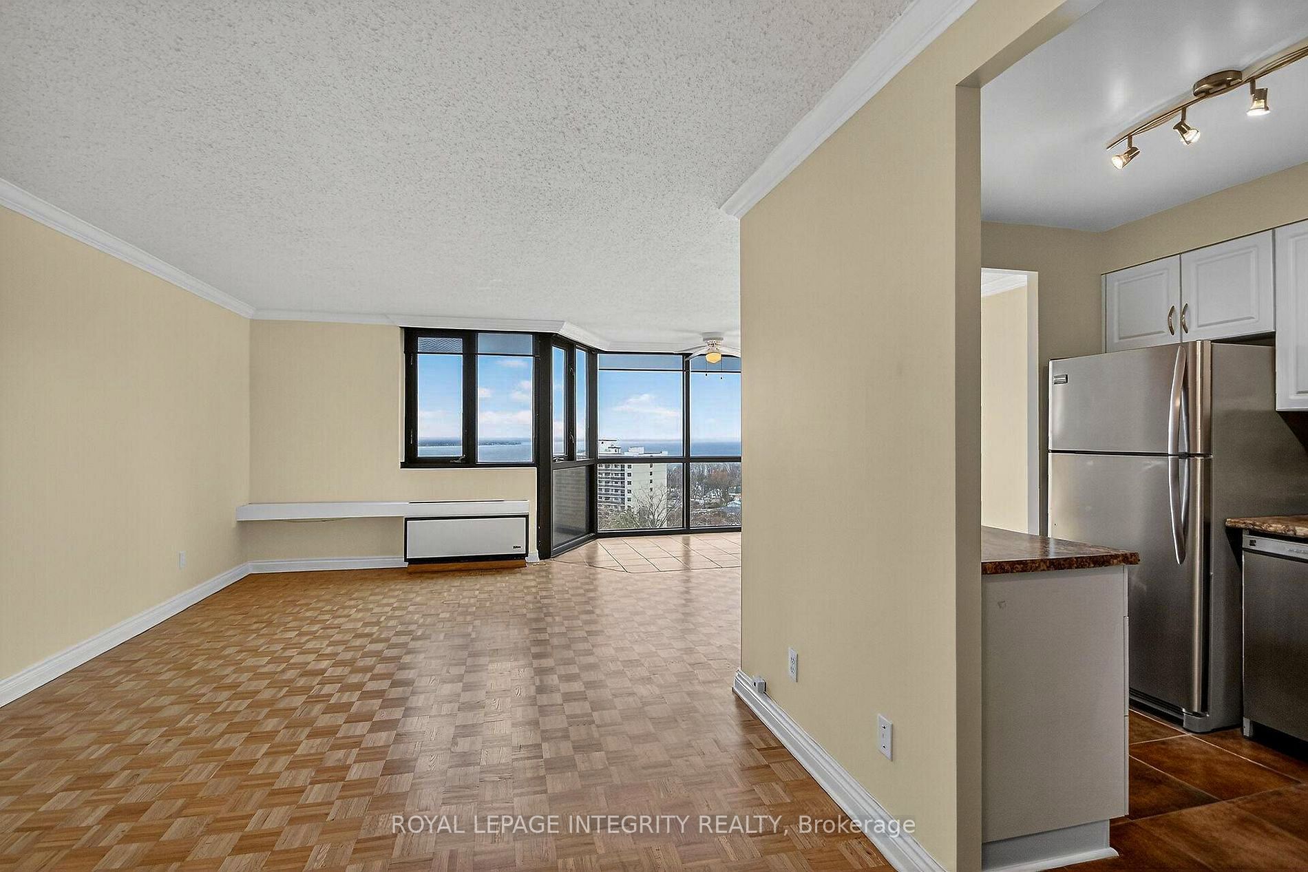 2871 Richmond Road 1708, Britannia Heights - Queensway Terrace N and Area, ON K2B 8M5 photo 2
